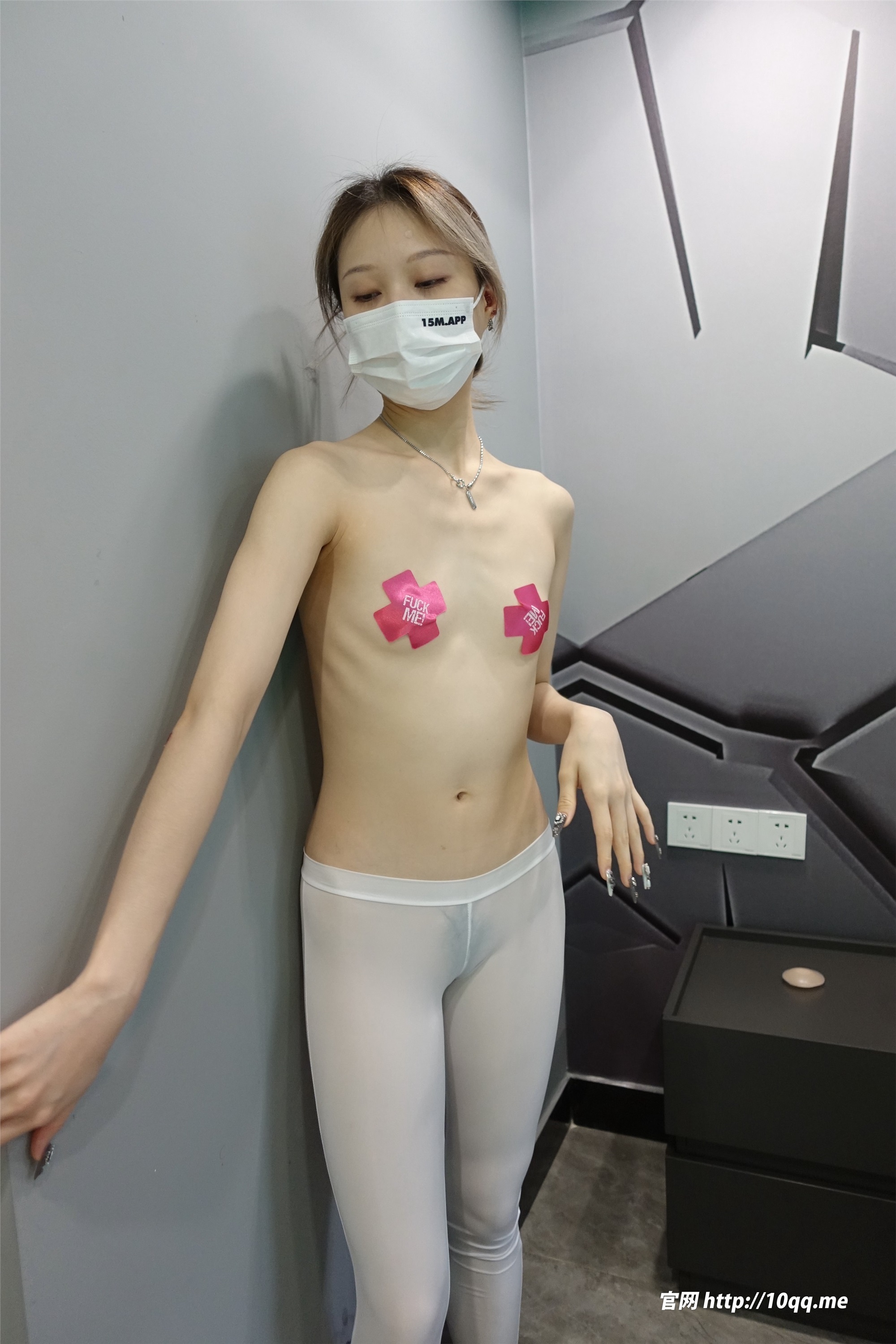 图片[4]-ROSI口罩系列期2024.05.07期N第2886-秀人网