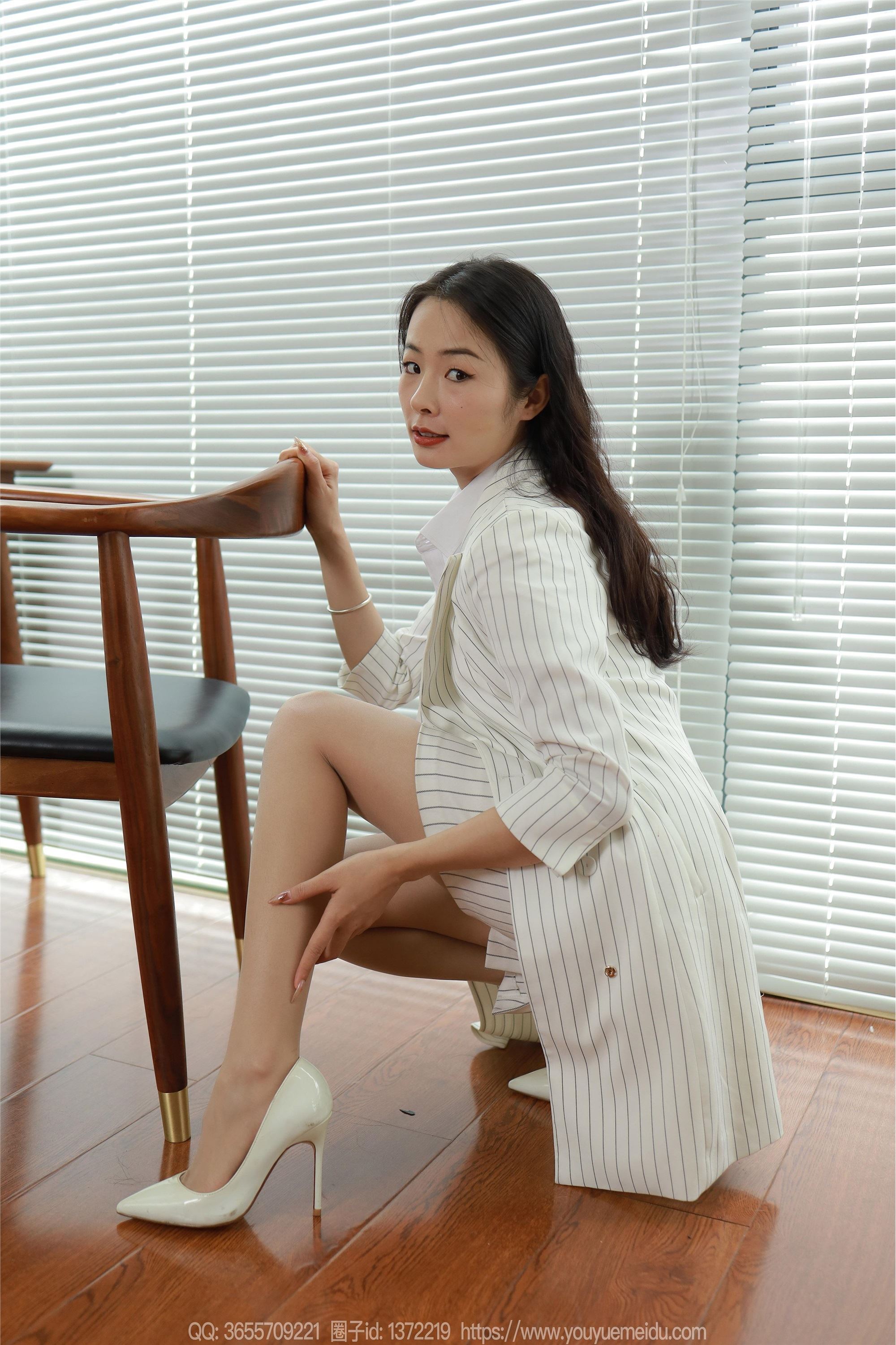 图片[4]-IESS异思趣向期期2023.12.24期丝享家期1619期小金《ol套装（上）》-秀人网