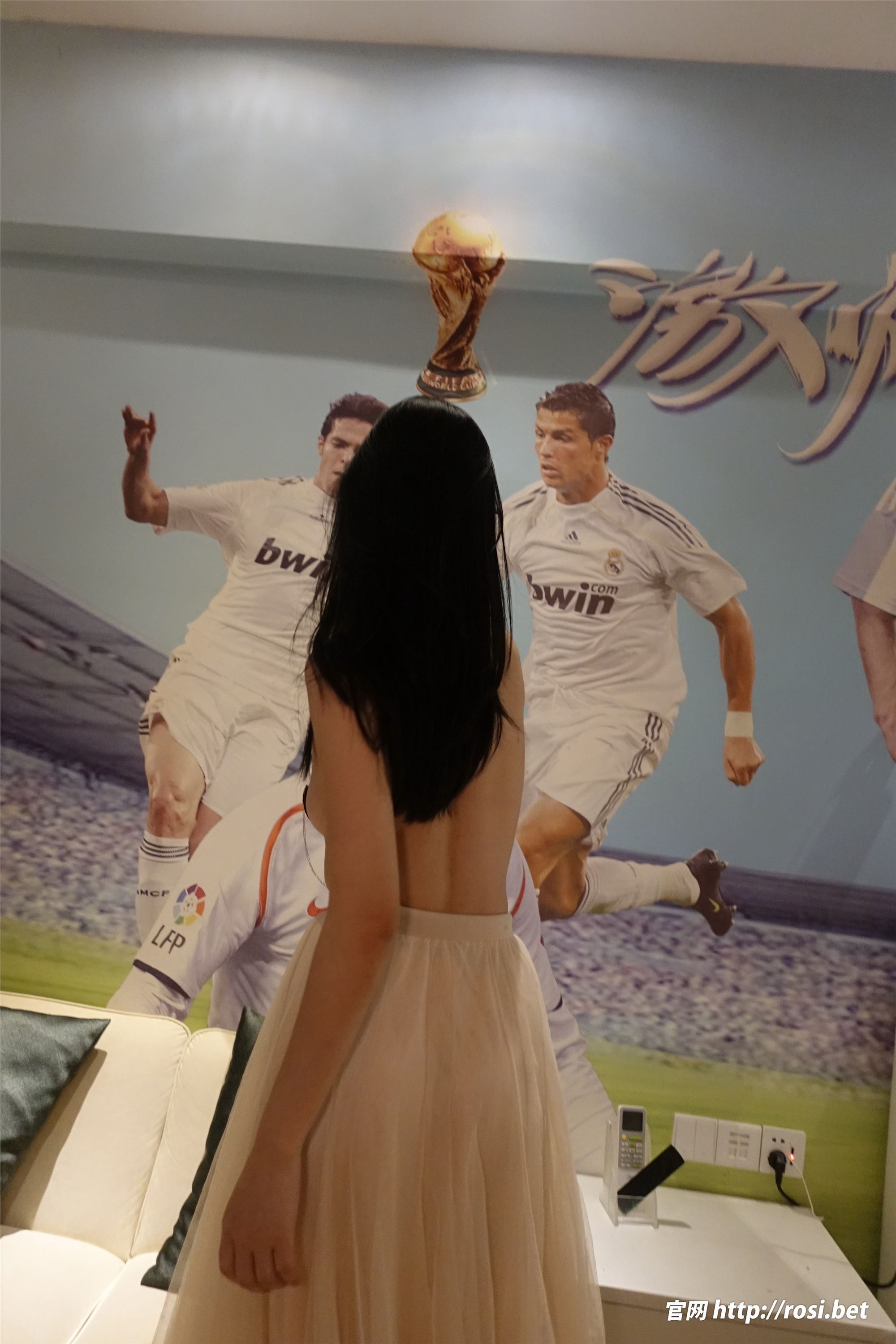 图片[8]-ROSI写真期2024.06.28期N第4589-秀人网