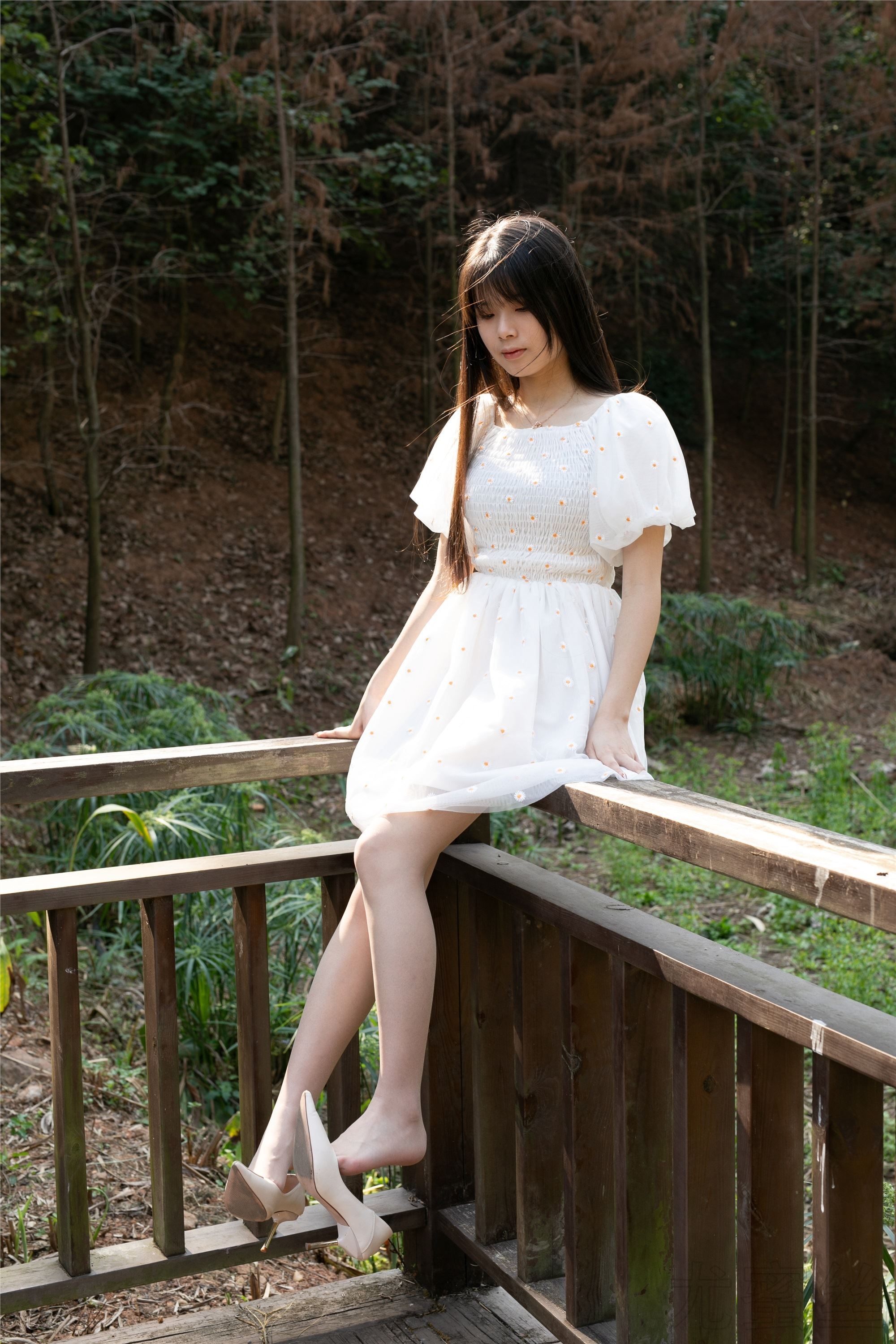 尤蜜丝期穿搭写真期N第046-秀人网