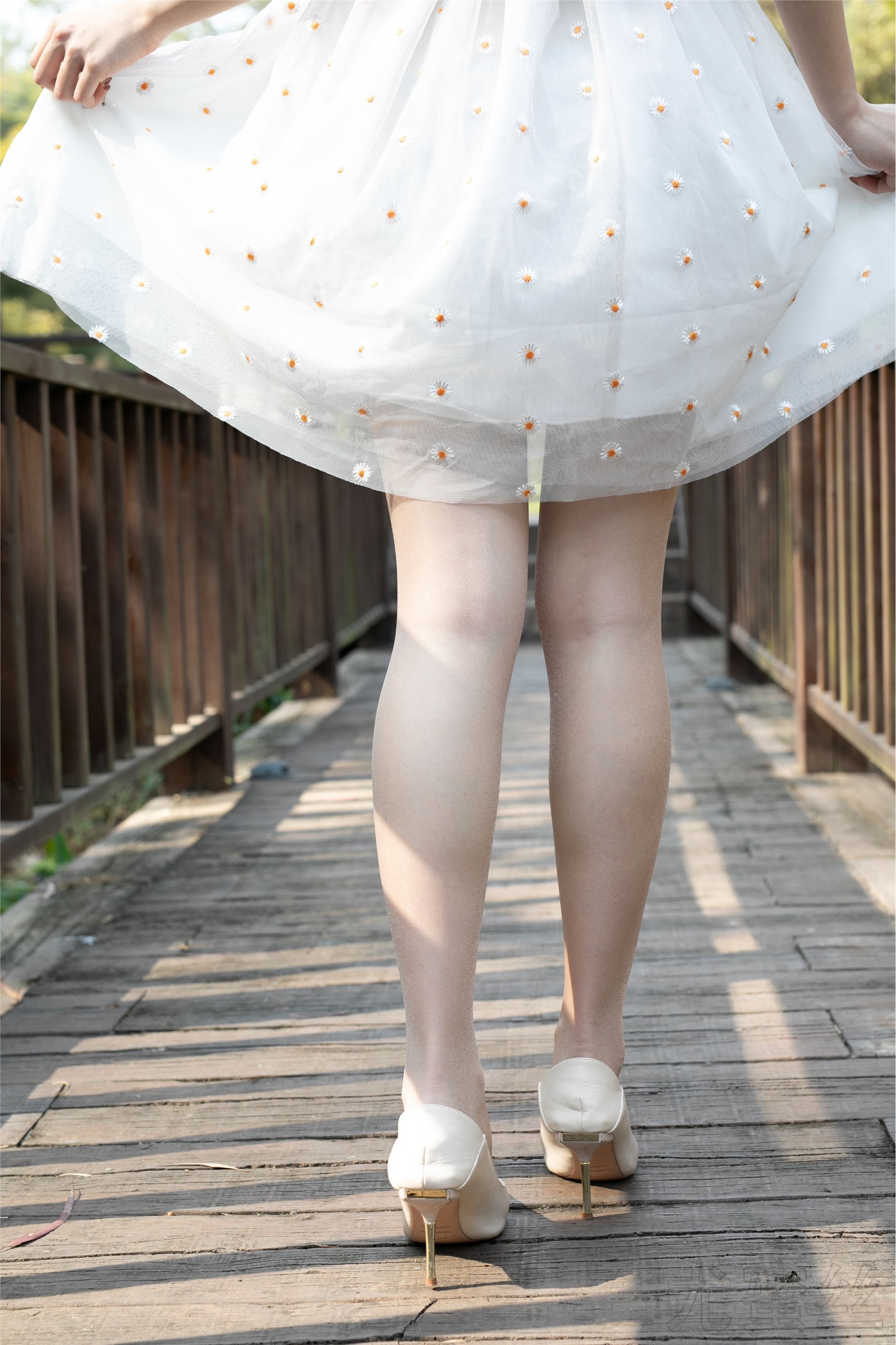 图片[8]-尤蜜丝期穿搭写真期N第046-秀人网