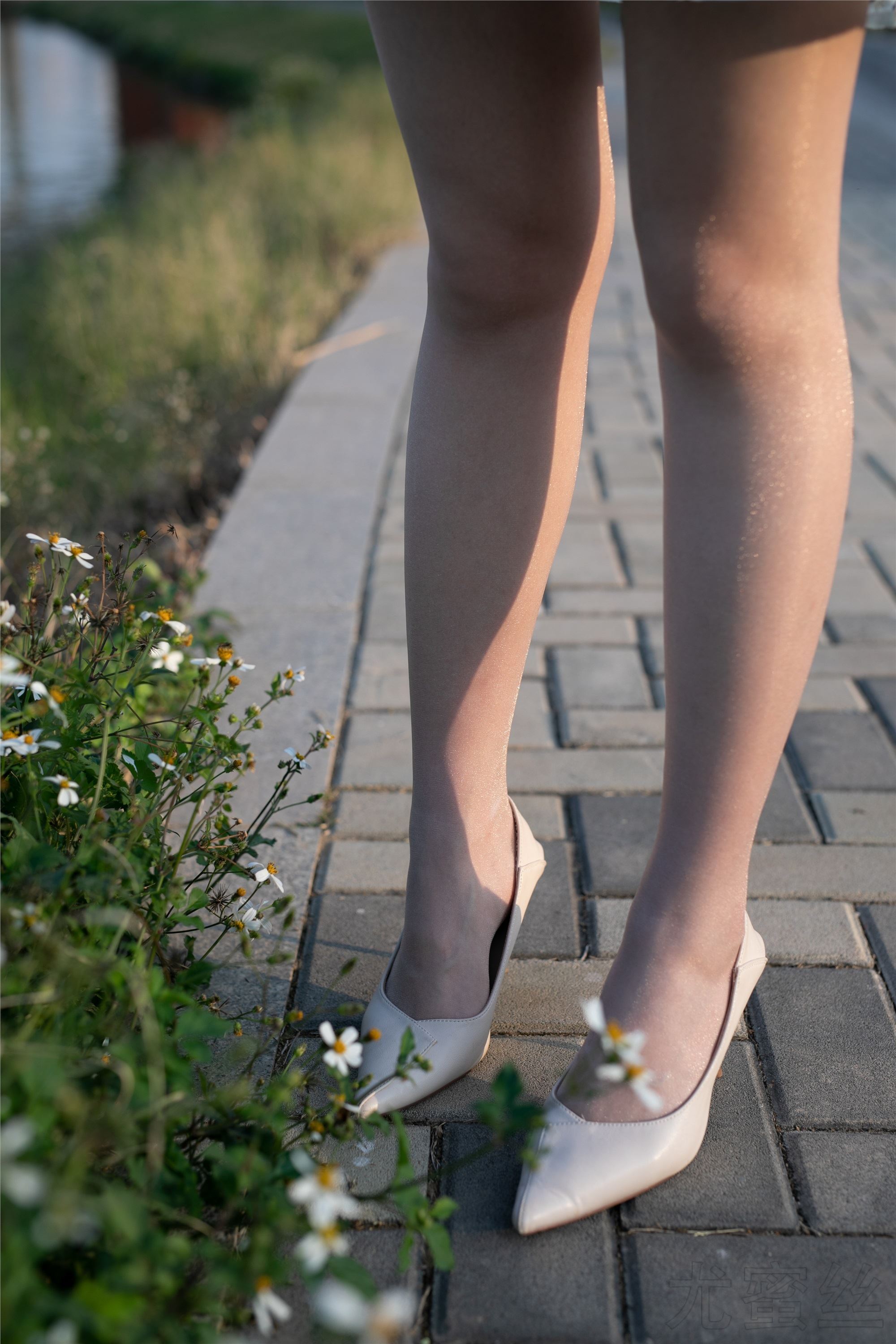 图片[9]-尤蜜丝期穿搭写真期N第046-秀人网