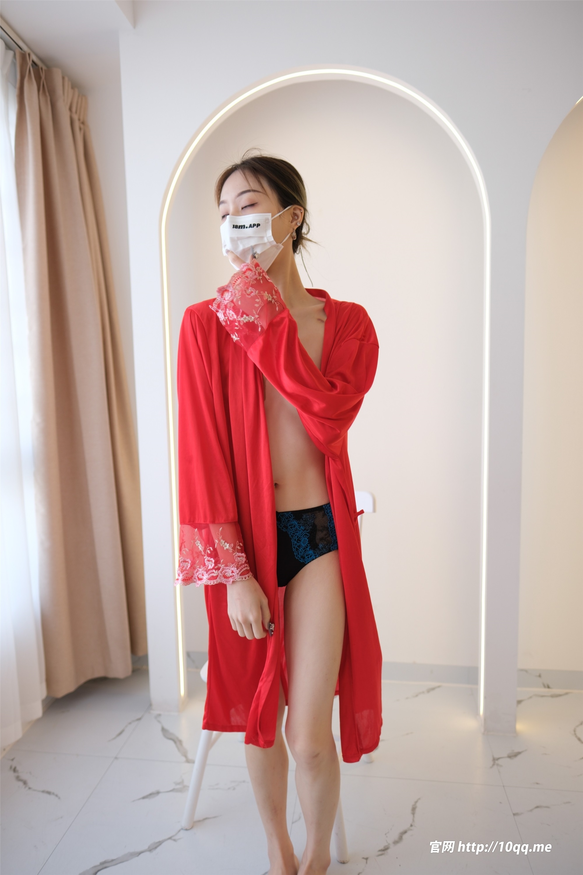 图片[2]-ROSI口罩系列期2024.06.13期N第2923-秀人网