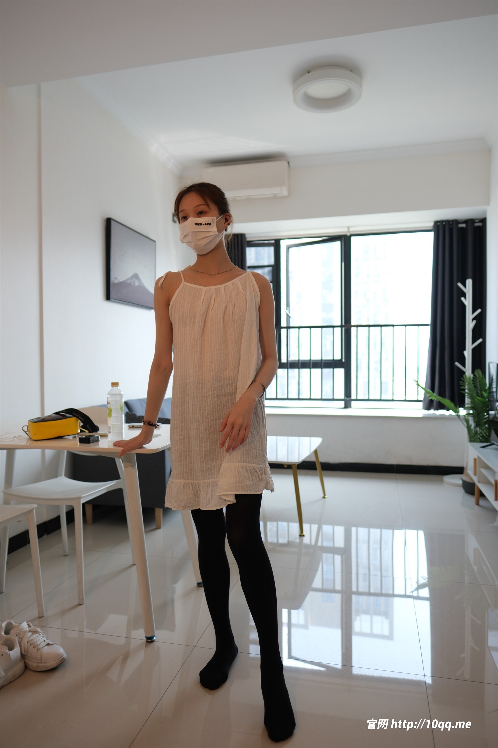 图片[4]-ROSI口罩系列期2024.07.04期N第2944-秀人网