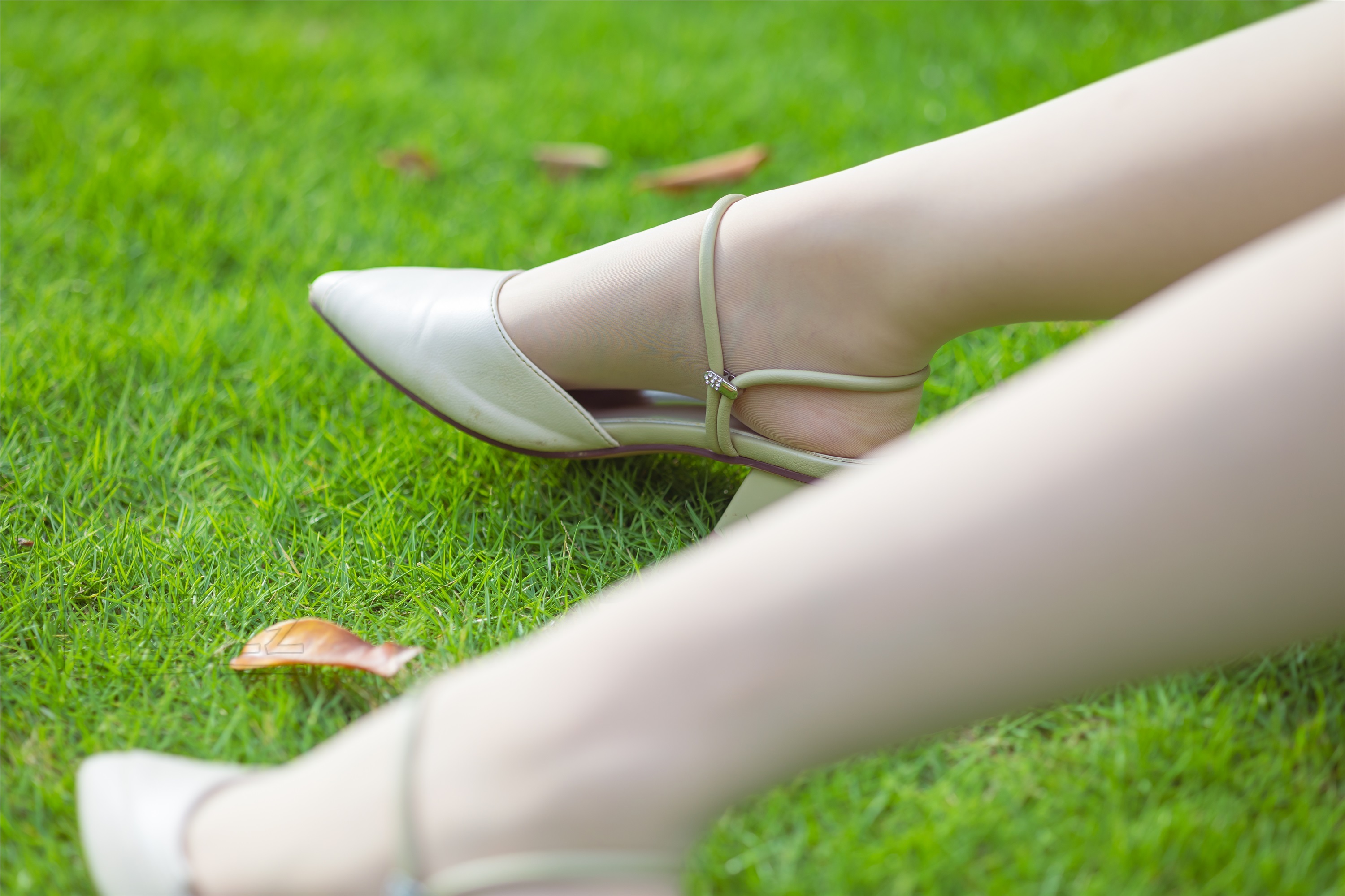 图片[9]-尤蜜丝期穿搭写真期N第065-秀人网