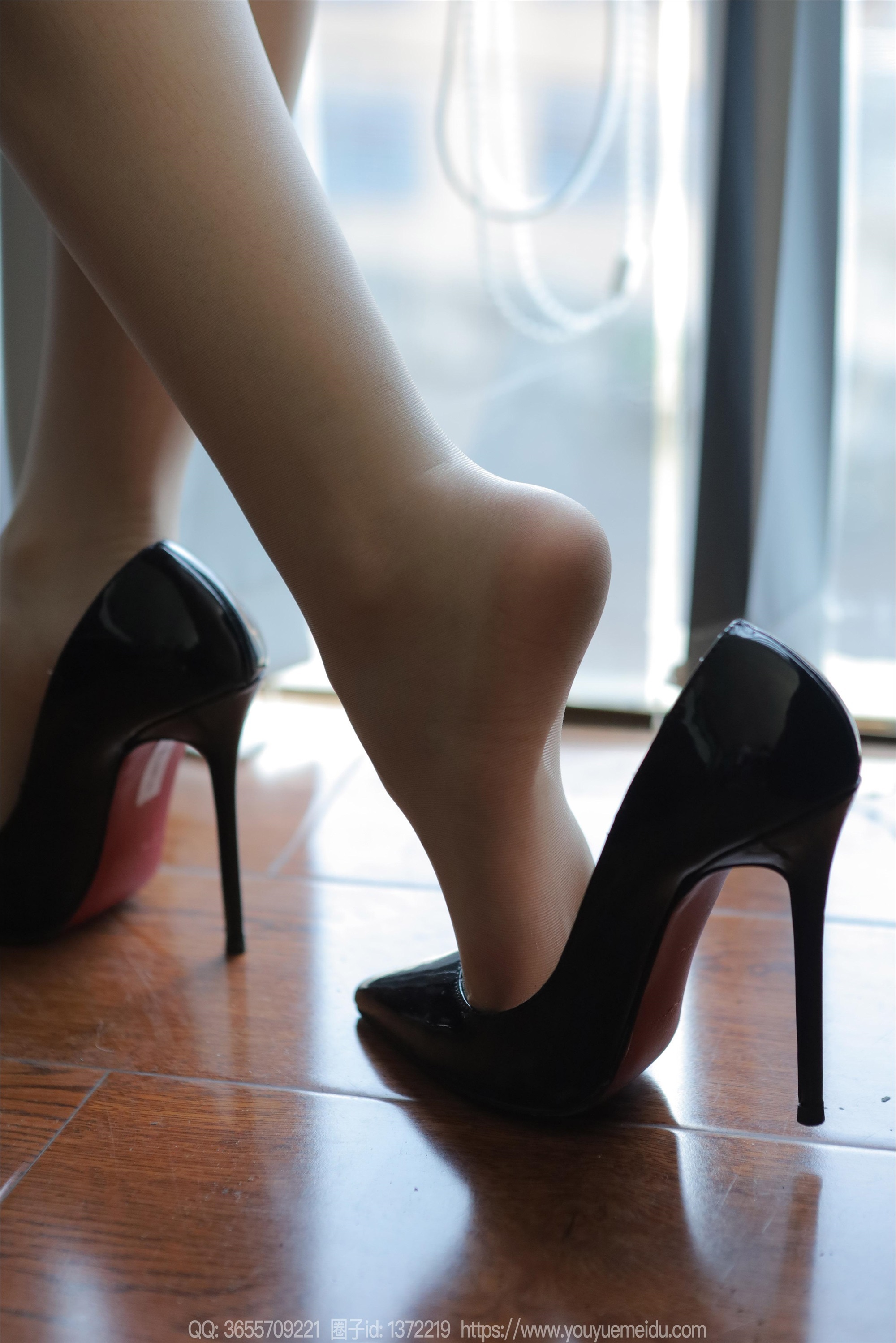 图片[8]-IESS异思趣向期期2024.02.15期丝享家期1664期小金《知性女士》-秀人网