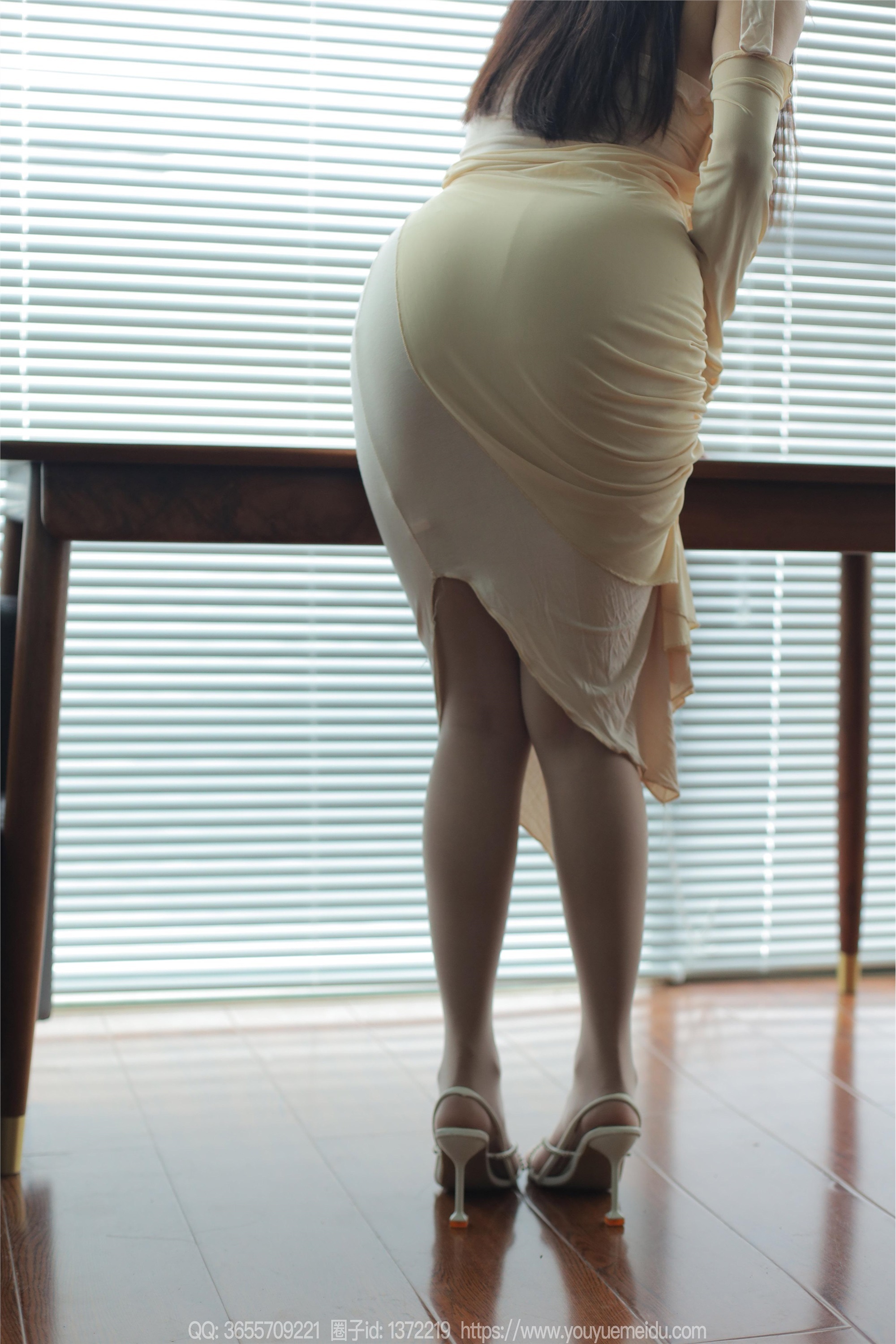 图片[4]-IESS异思趣向期期2024.02.23期丝享家期1672期婉萍《黄色包臀裙（上）》-蕾丝猫