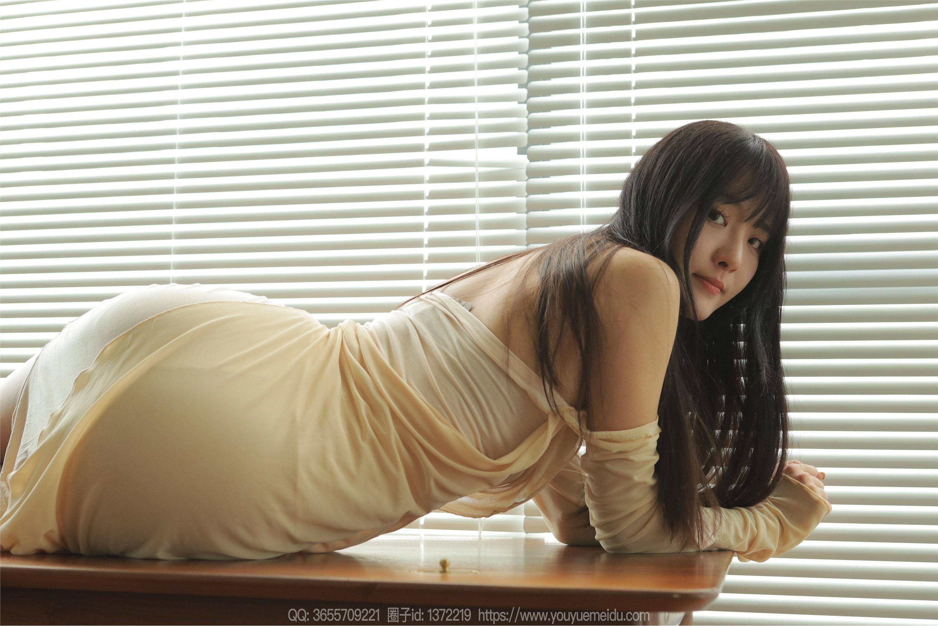 图片[2]-IESS异思趣向期期2024.02.27期丝享家期1675期婉萍《黄色包臀裙（下）》-秀人网