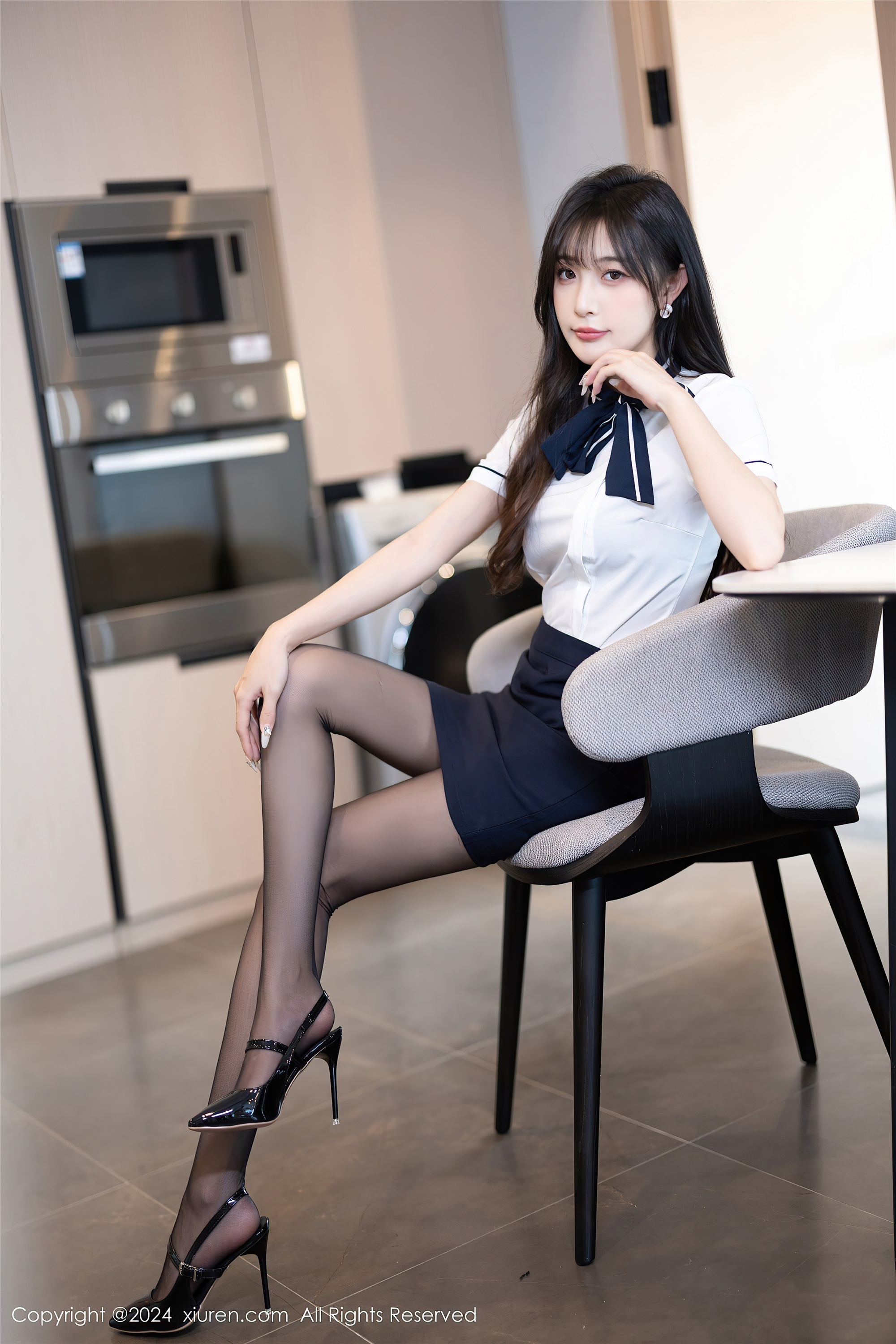 图片[8]-Xiuren秀人网期2024.06.19期N第8727期林星阑-套图网