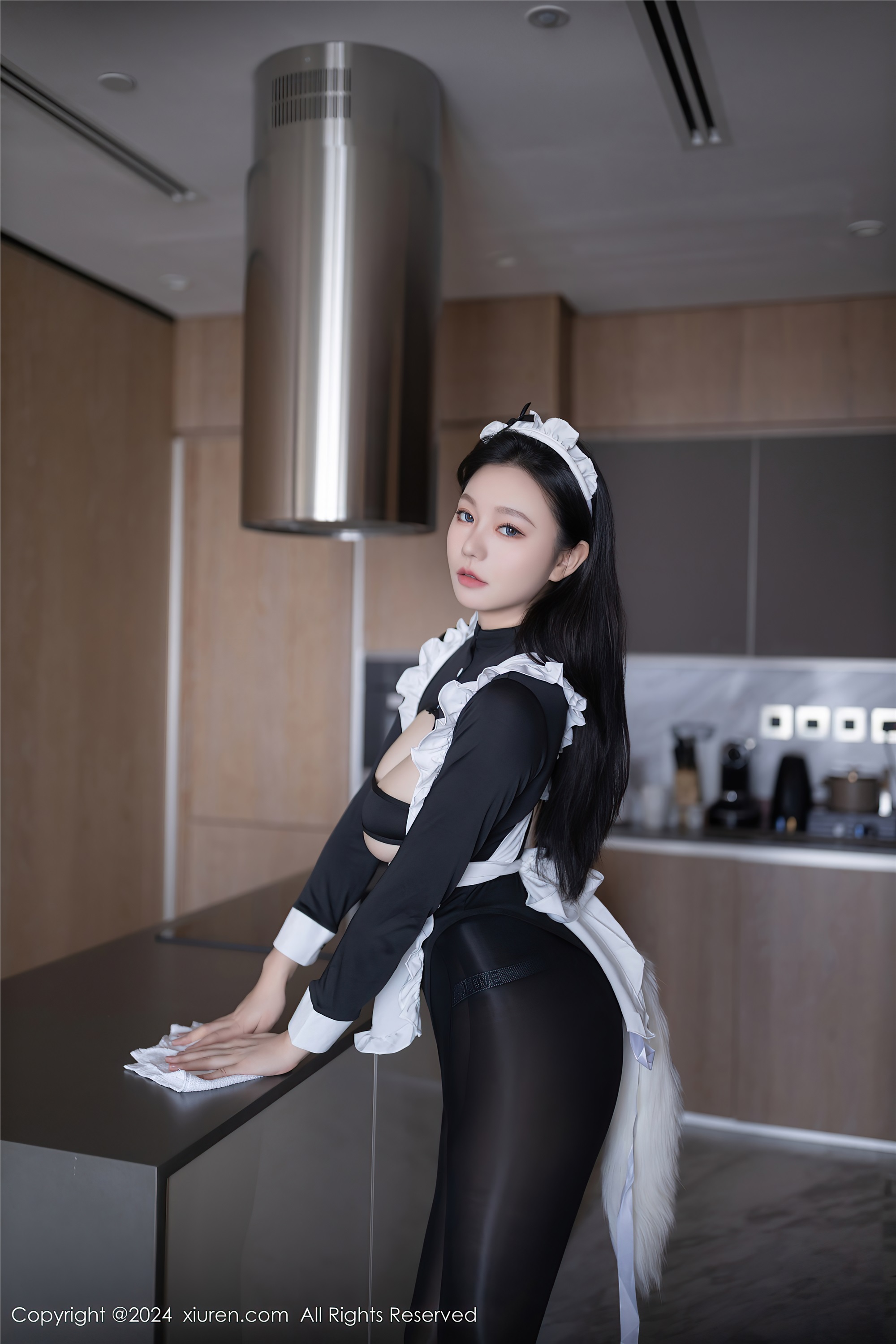 图片[2]-Xiuren秀人网期2024.06.18期N第8720期安然anran-套图网