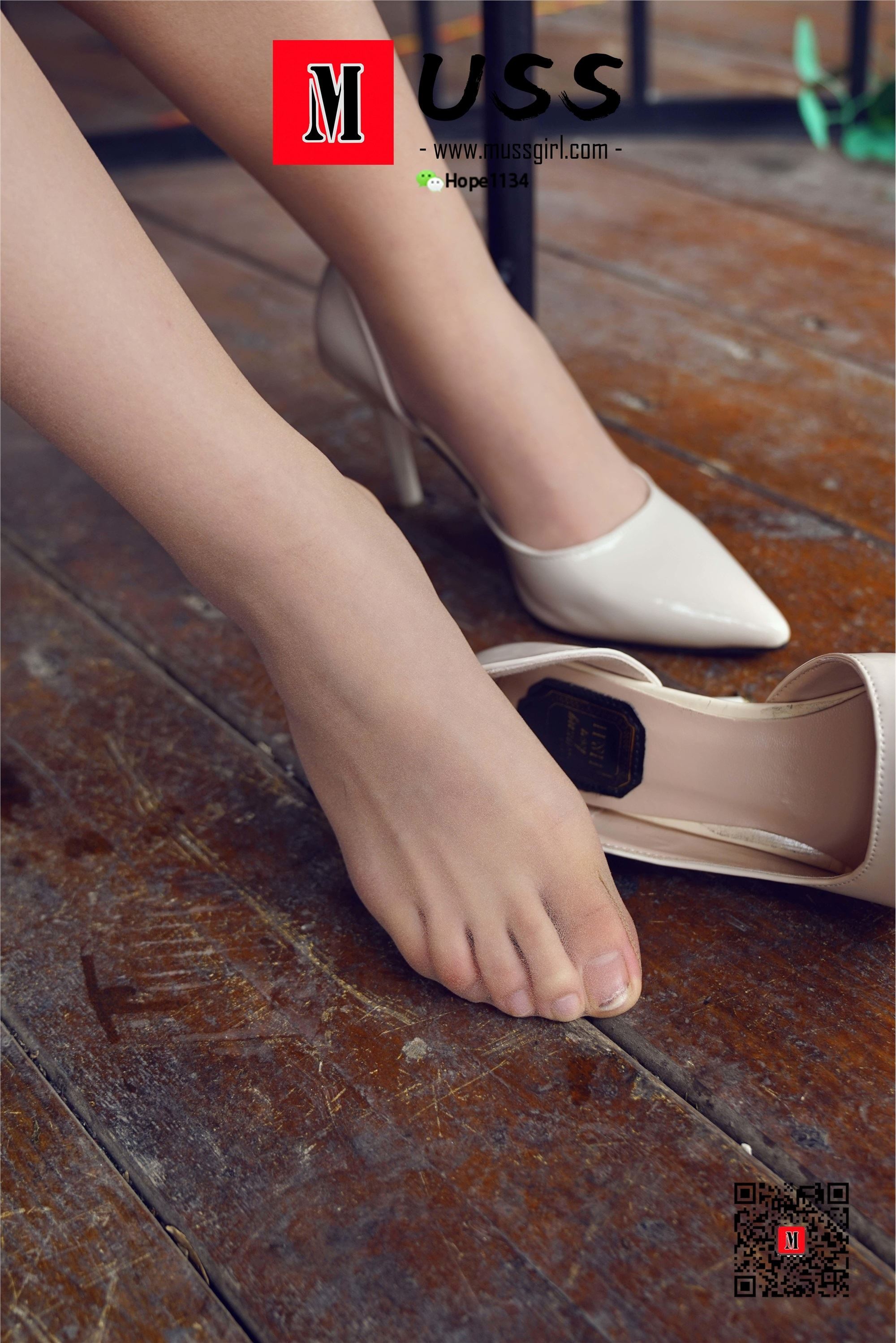 图片[4]-MussGirl慕丝女郎期期N第081期与她的电话亭之恋-秀人网