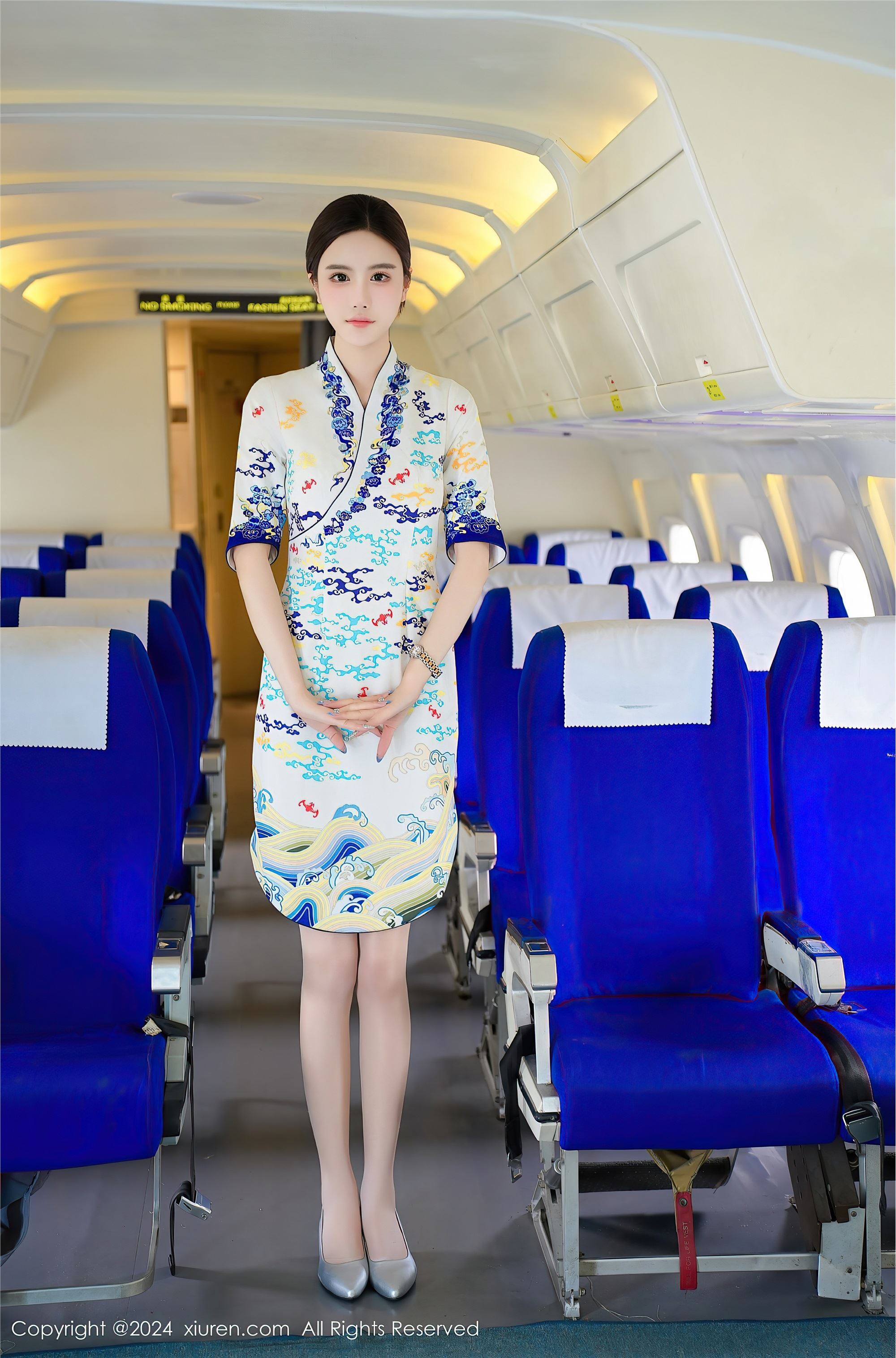 图片[3]-Xiuren秀人网期2024.06.21期N第8745期Erikaki-套图网