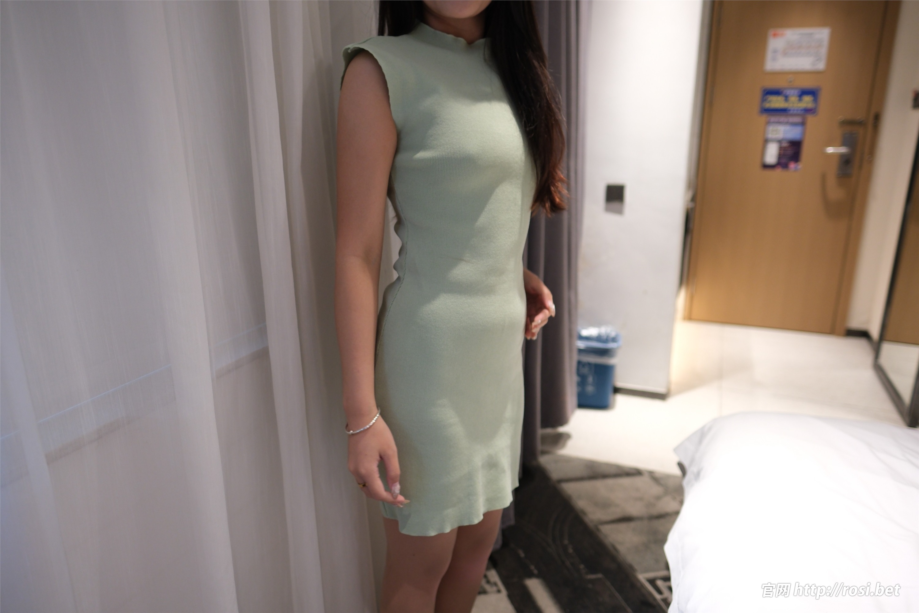 图片[2]-ROSI写真期2024.08.06期N第4628-秀人网