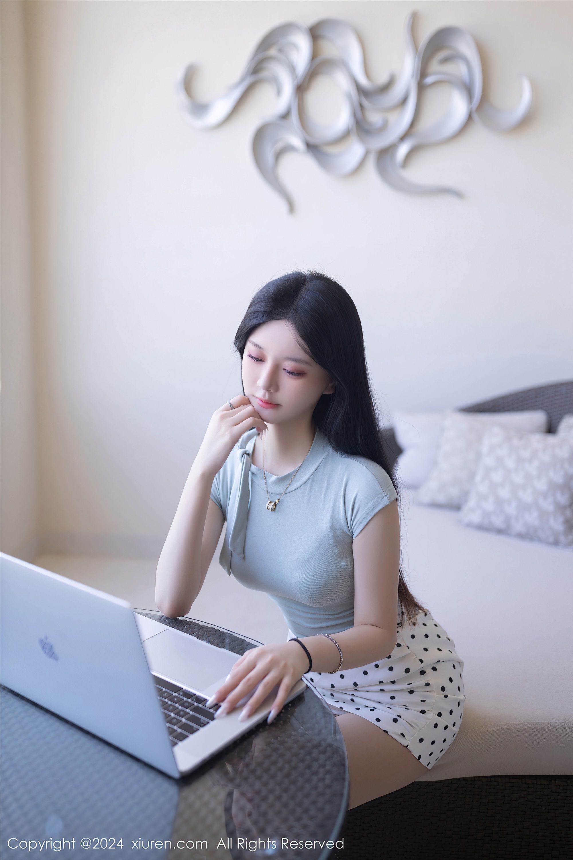 图片[2]-Xiuren秀人网期2024.06.28期N第8774期幼幼-秀人网