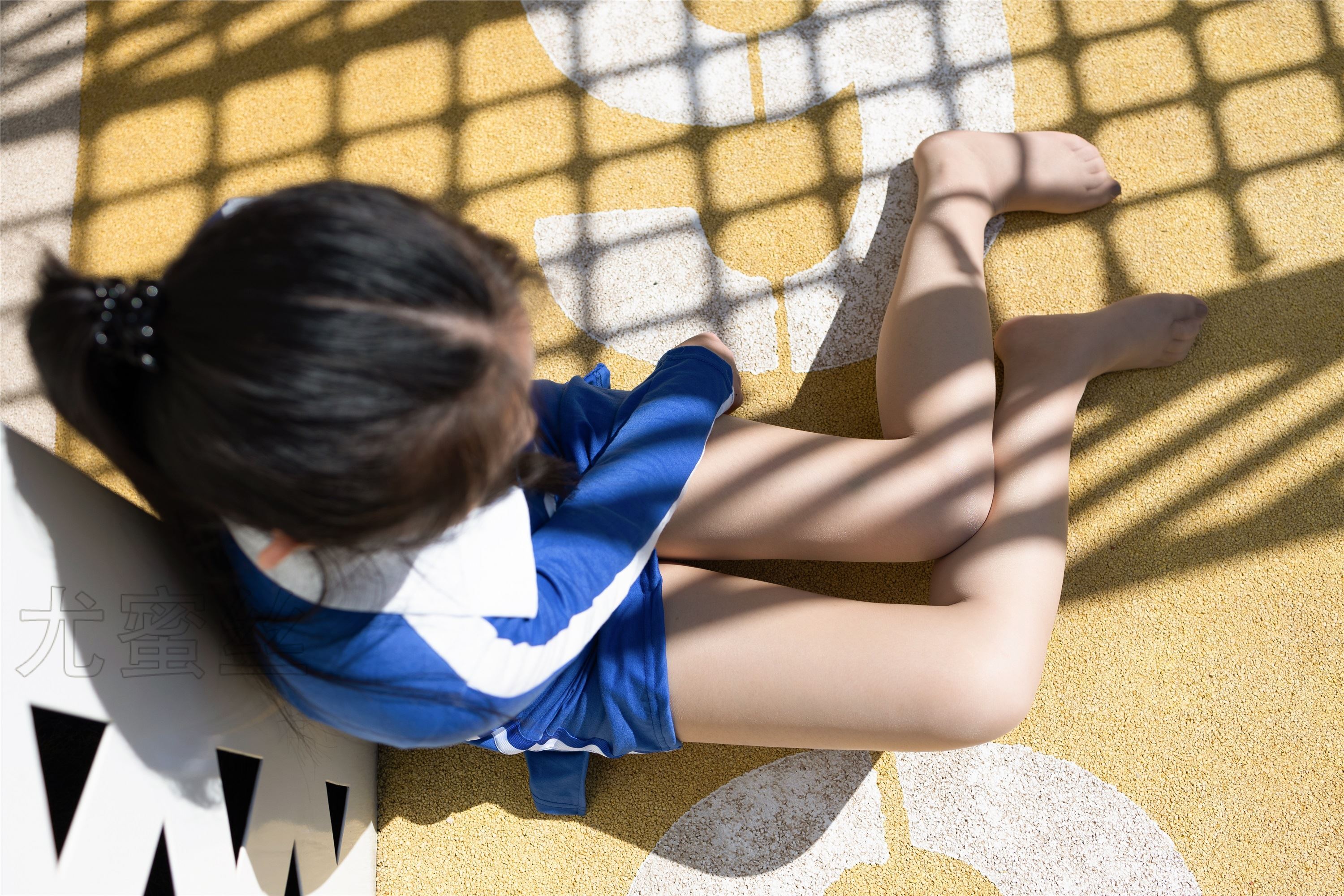 尤蜜丝期穿搭写真期N第088-秀人网