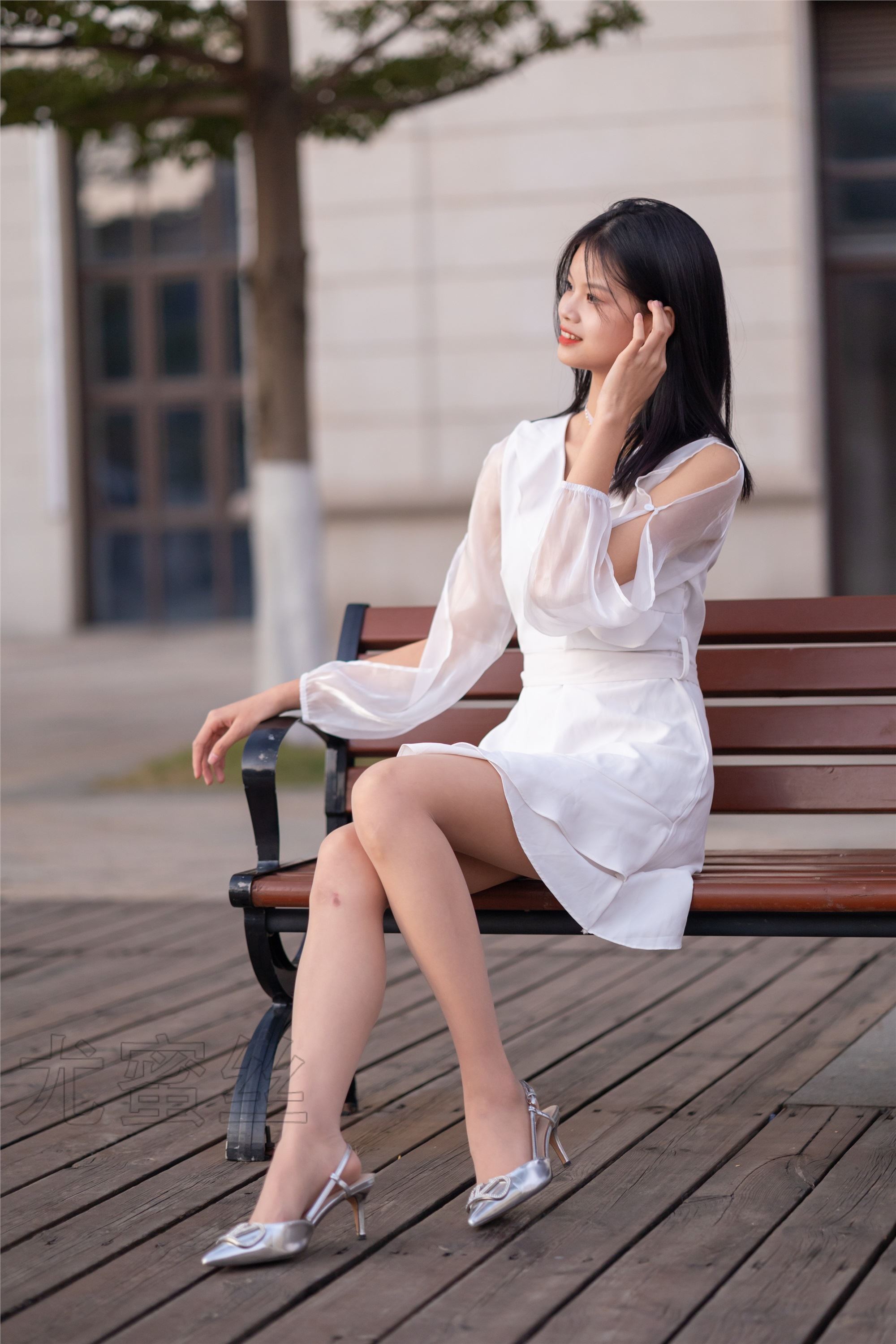 尤蜜丝期穿搭写真期N第089-秀人网