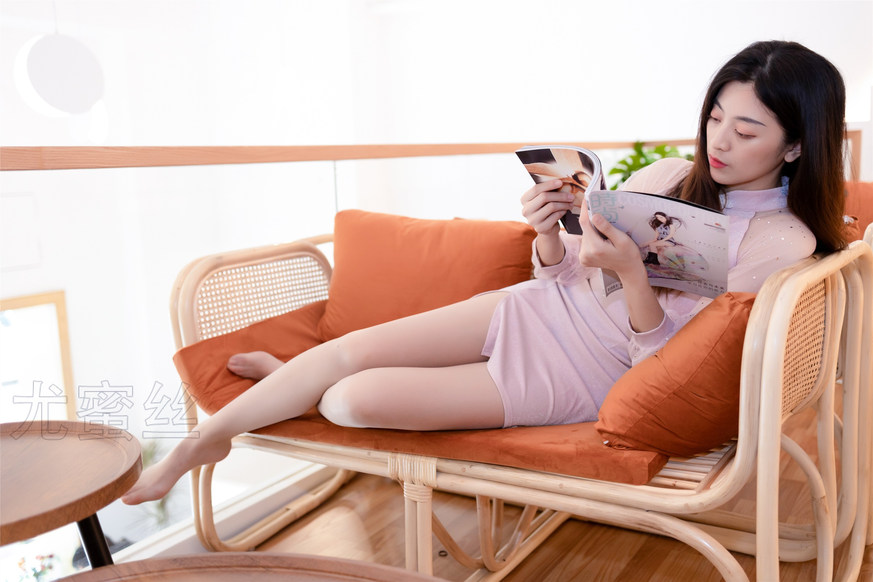 尤蜜丝期穿搭写真期N第090-秀人网