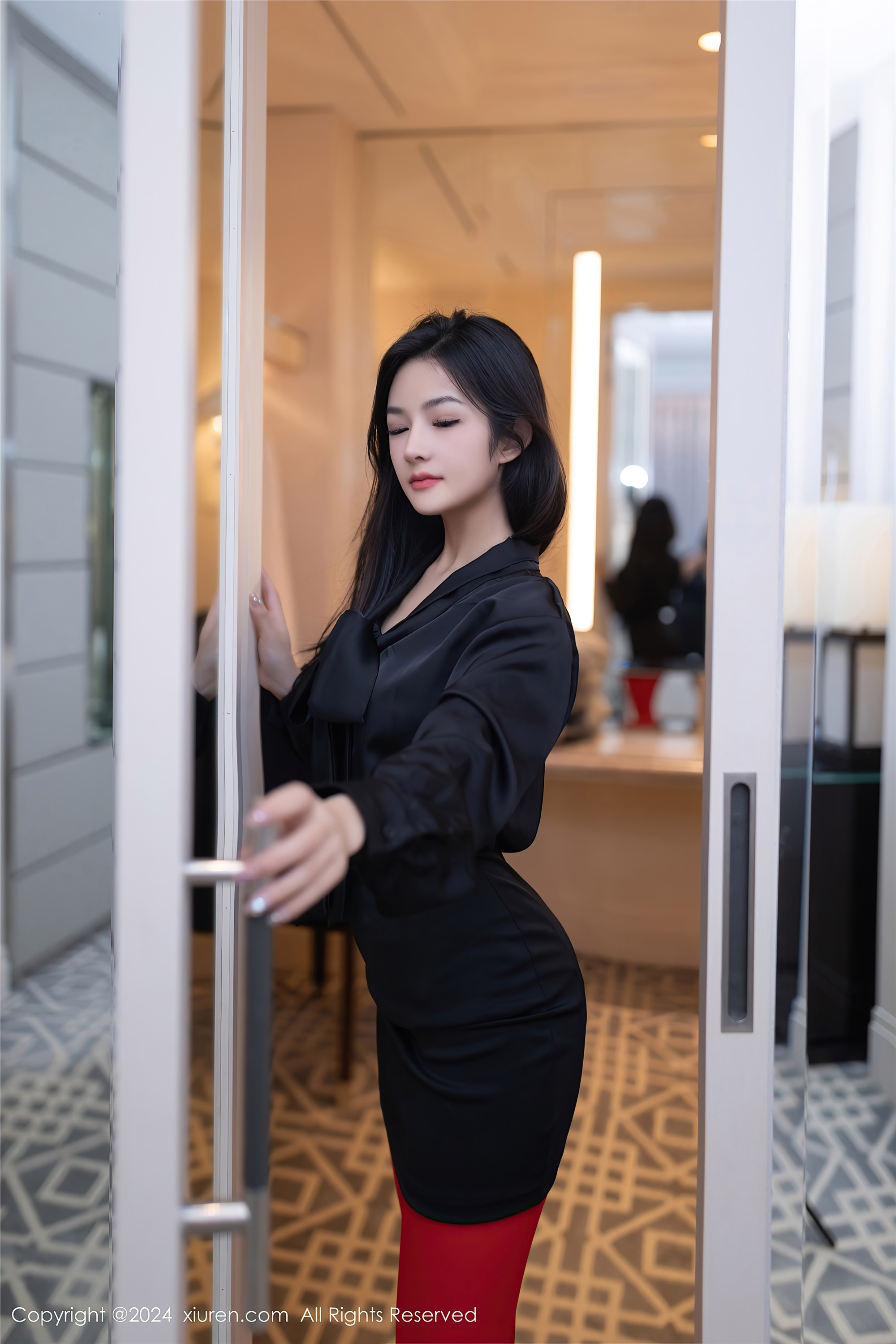 图片[5]-Xiuren秀人网期2024.07.03期N第8801期谭小灵-套图网