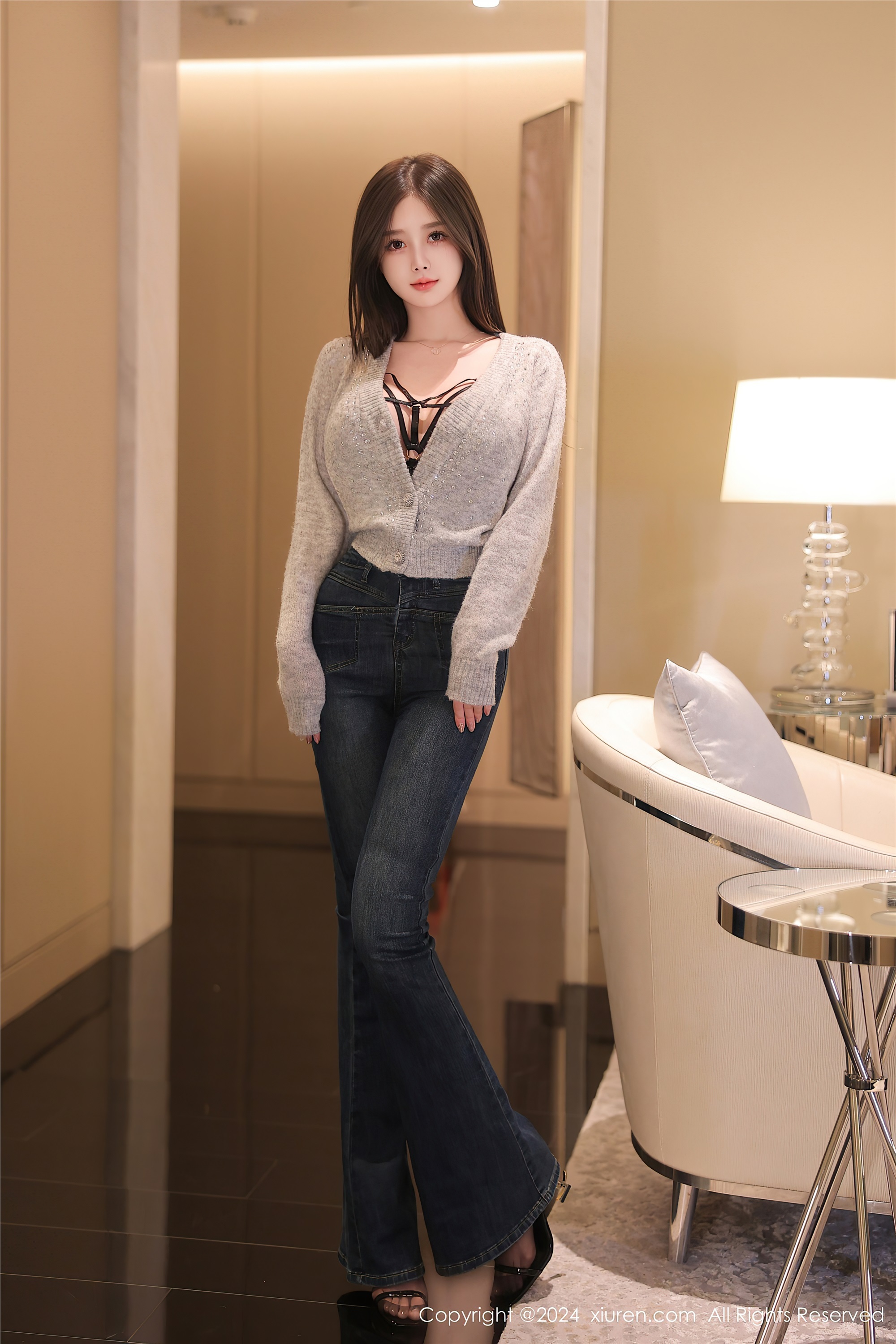 Xiuren秀人网期2024.07.04期N第8806期奶喵喵-秀人网