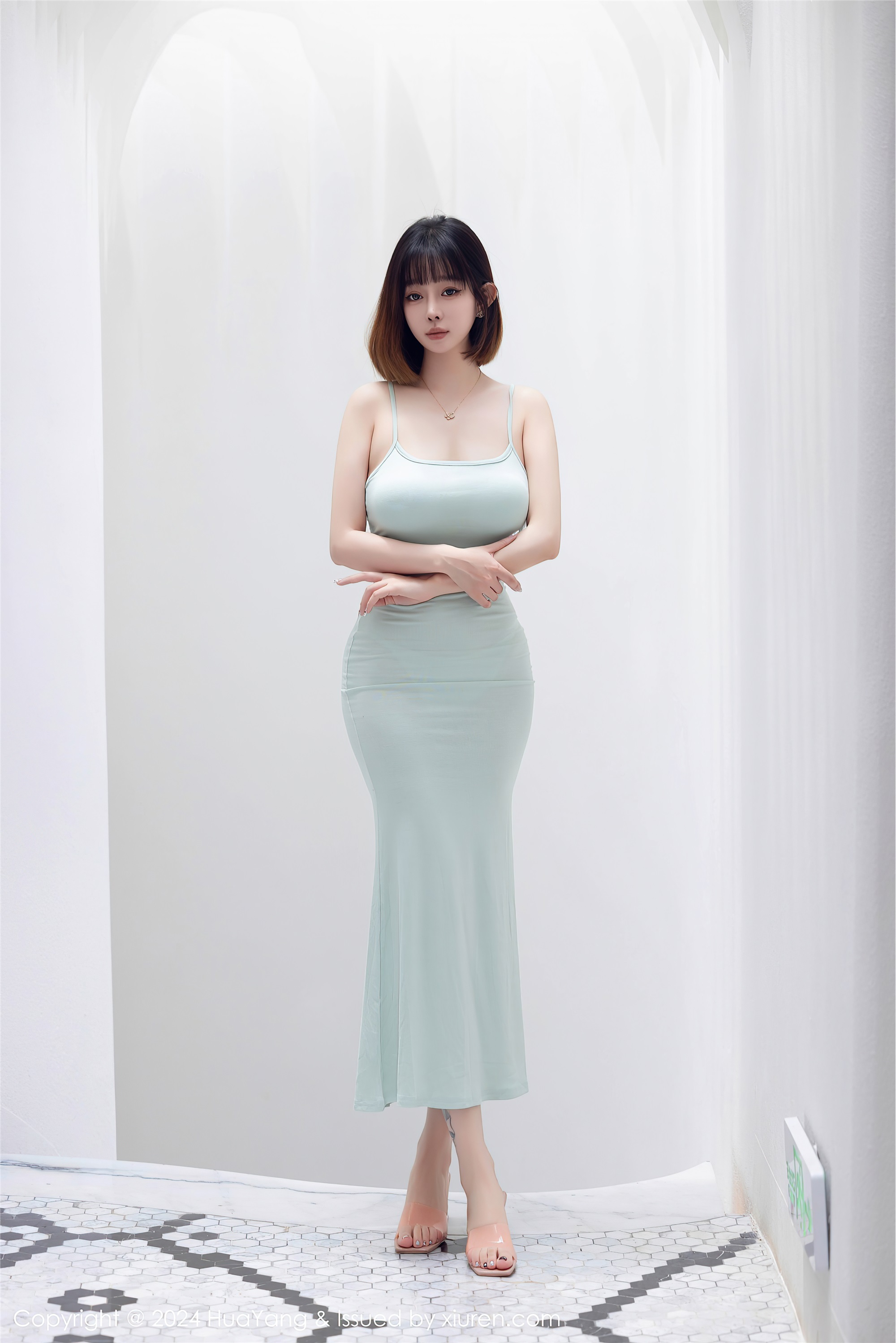 HuaYang花漾show期2024.06.28期VOL.586期王雨纯-套图网