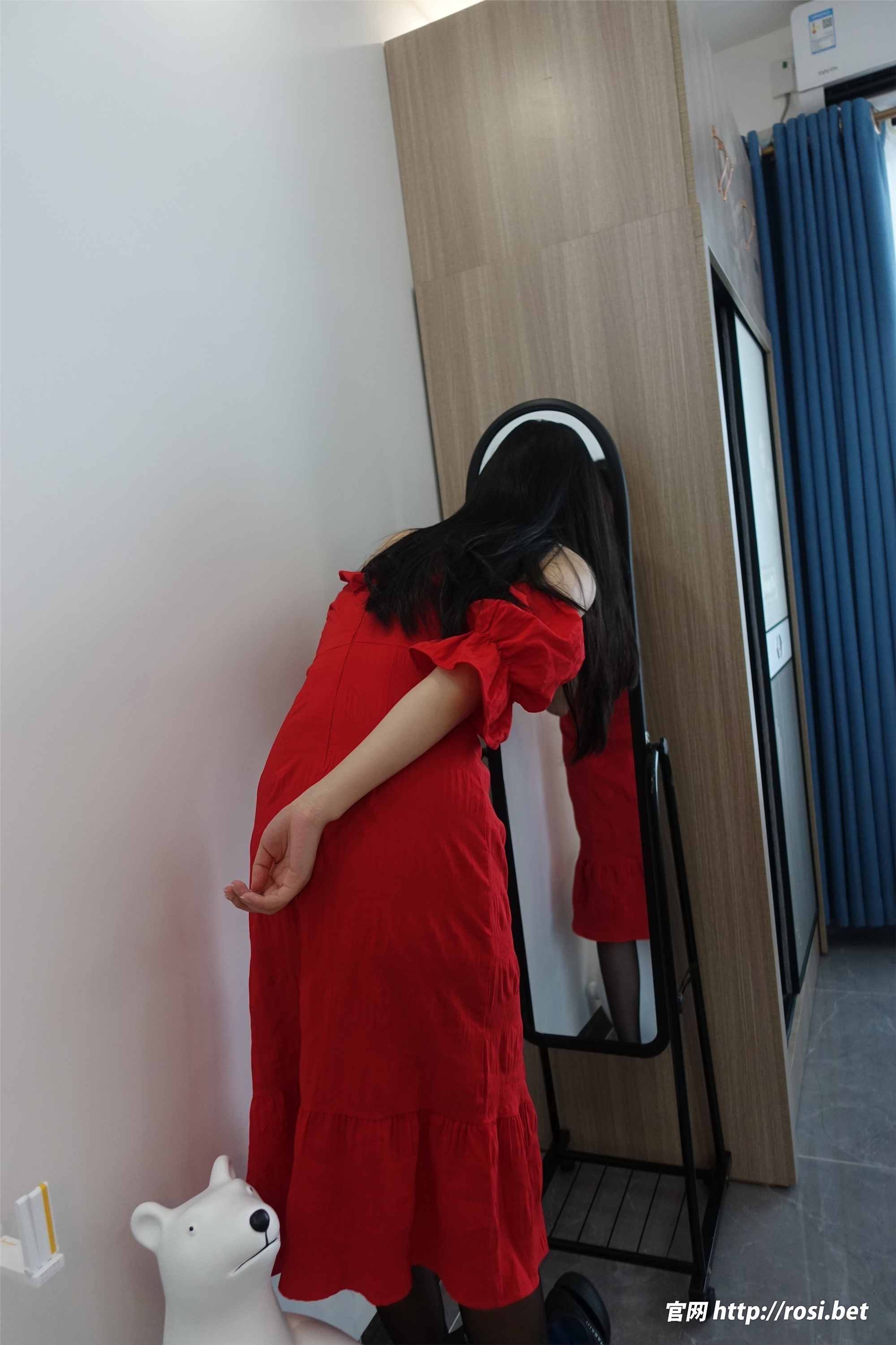 图片[2]-ROSI写真期2024.08.19期N第4641-秀人网