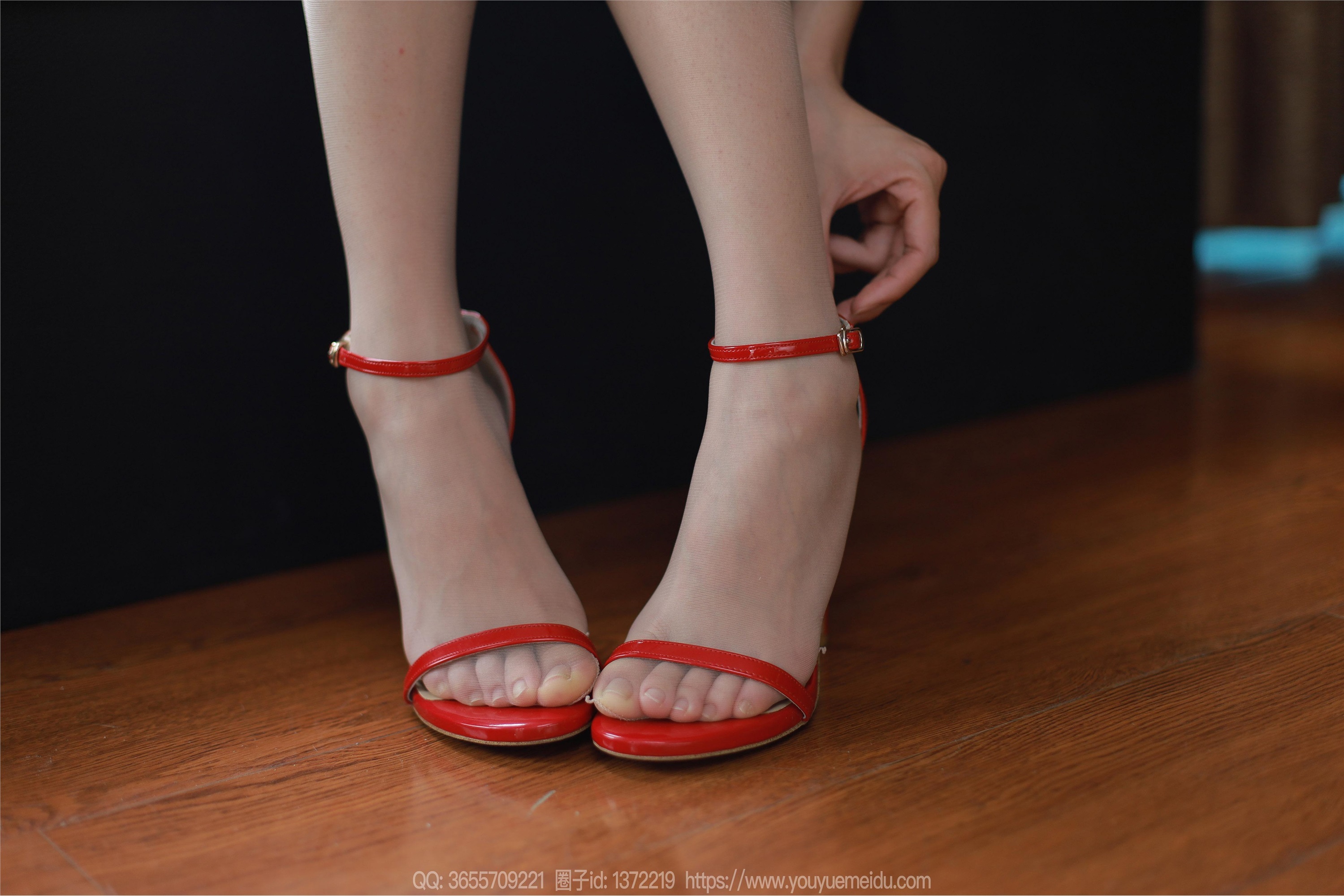 图片[9]-IESS异思趣向期期2024.04.04期丝享家期1707期小九《高叉长裙》-套图网