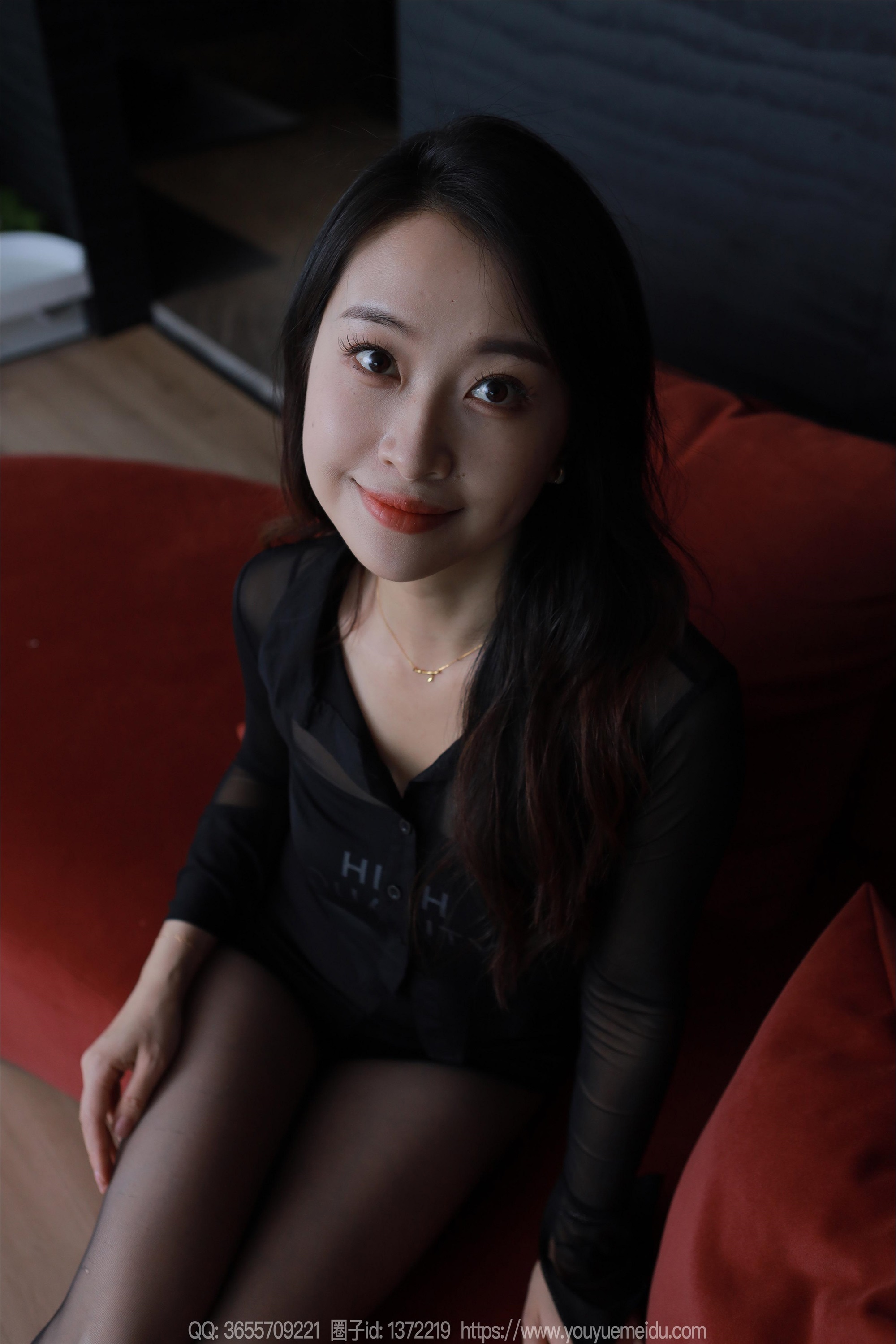 图片[5]-IESS异思趣向期期2024.04.08期丝享家期1710期小婕《红色沙发（上）》-套图网