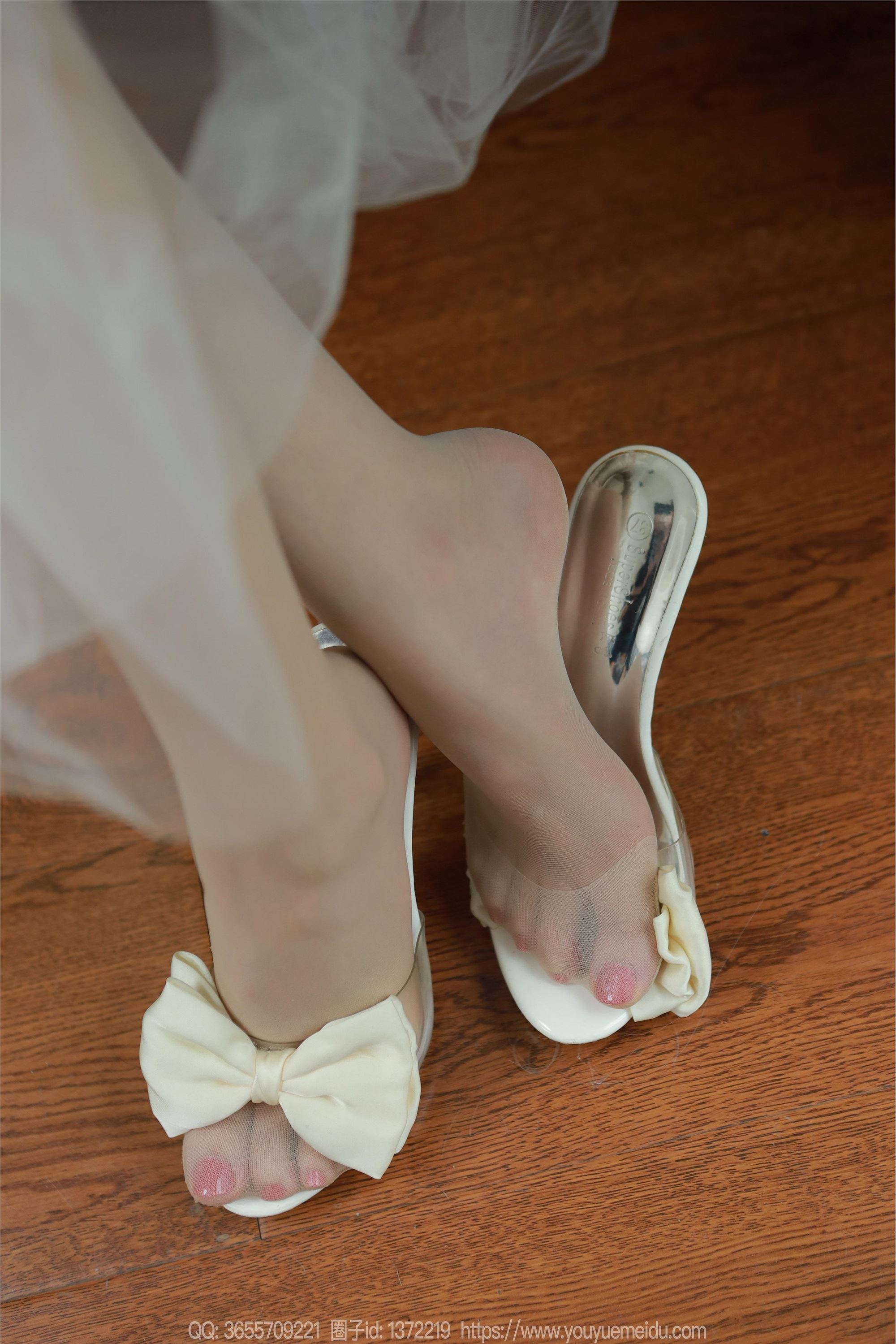 图片[6]-IESS异思趣向期期2024.04.28期丝享家期1727期团团《长腿白纱》-秀人网