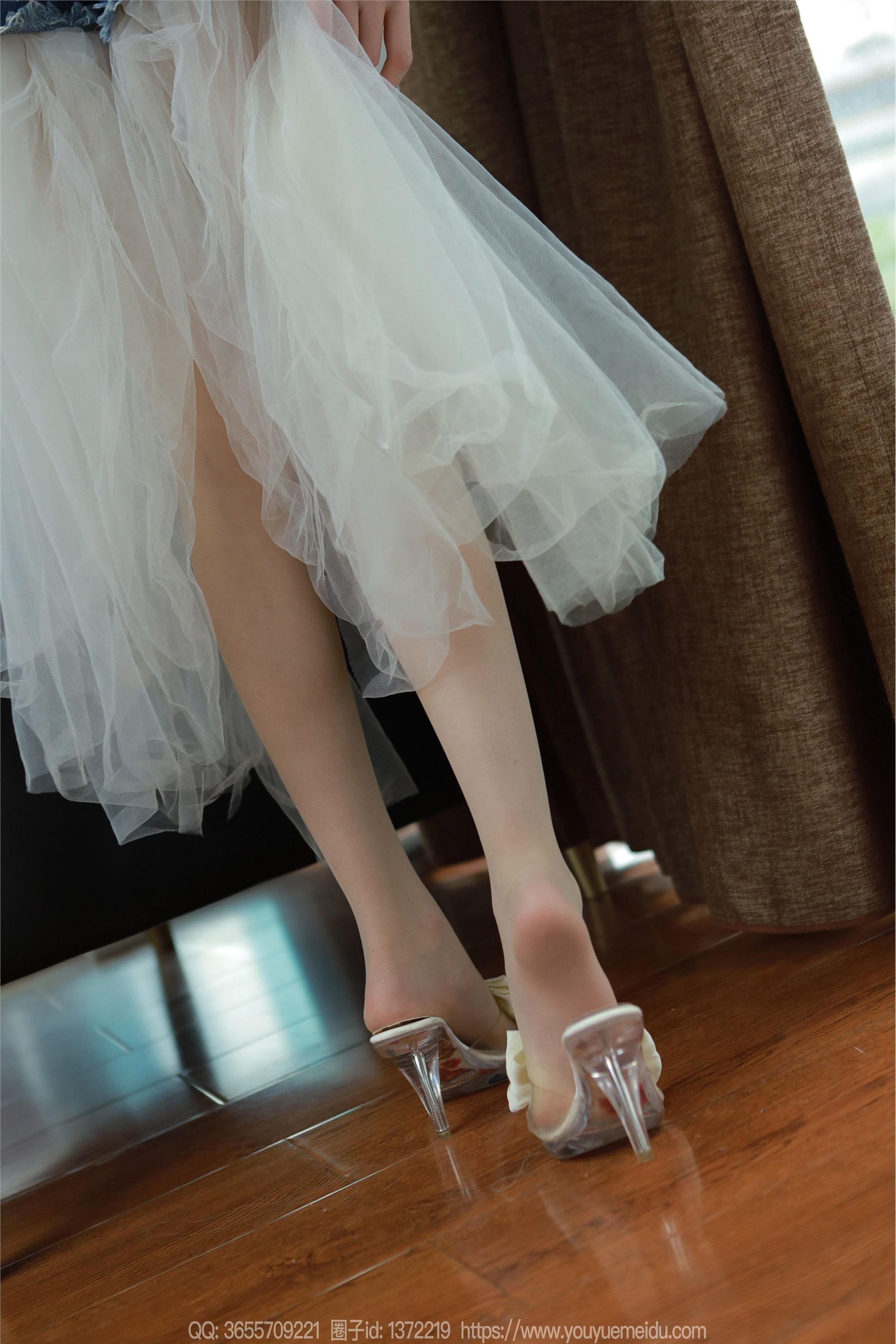 图片[7]-IESS异思趣向期期2024.04.28期丝享家期1727期团团《长腿白纱》-秀人网