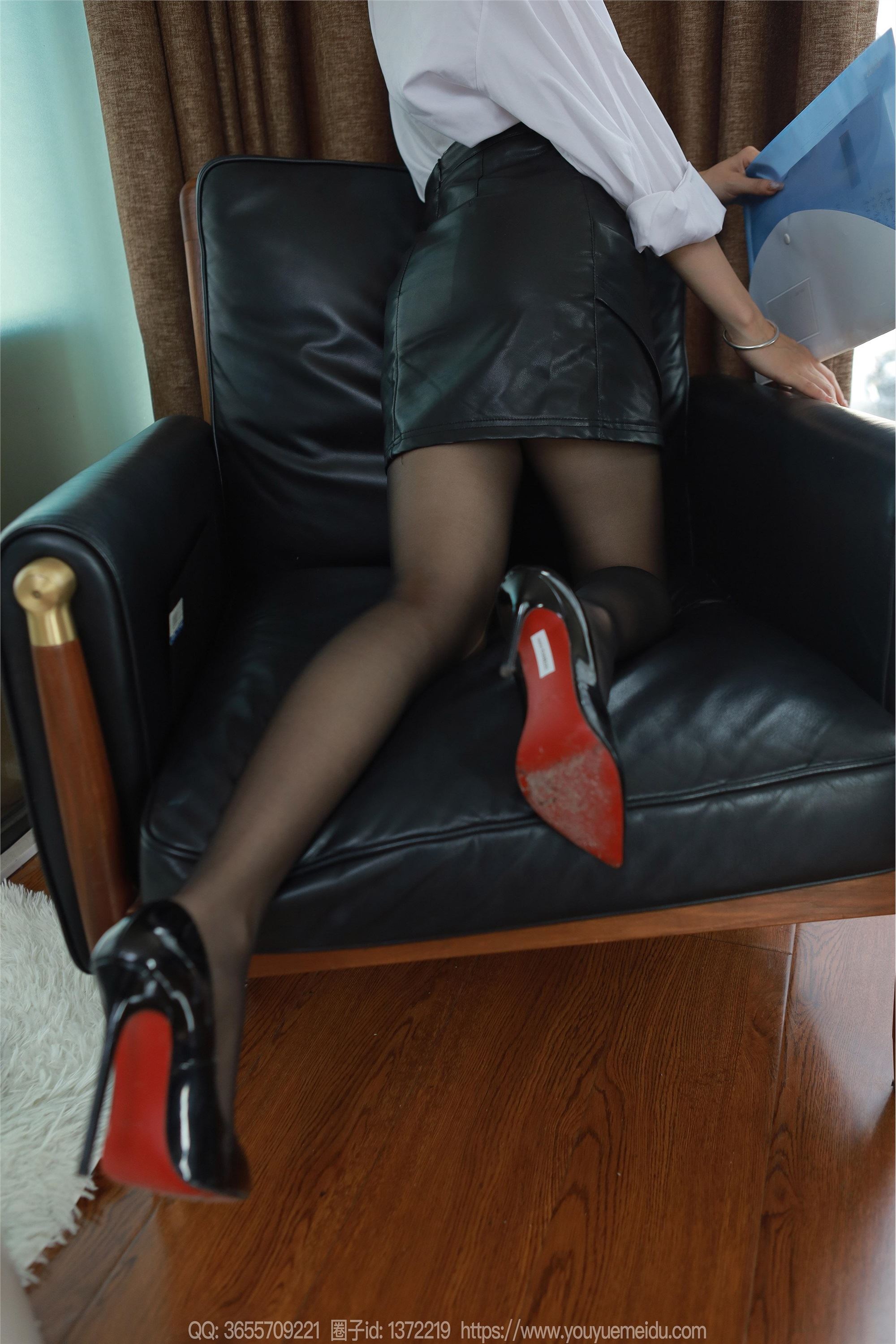 图片[7]-IESS异思趣向期期2024.05.03期丝享家期1732期小金《文件管理员》-秀人网