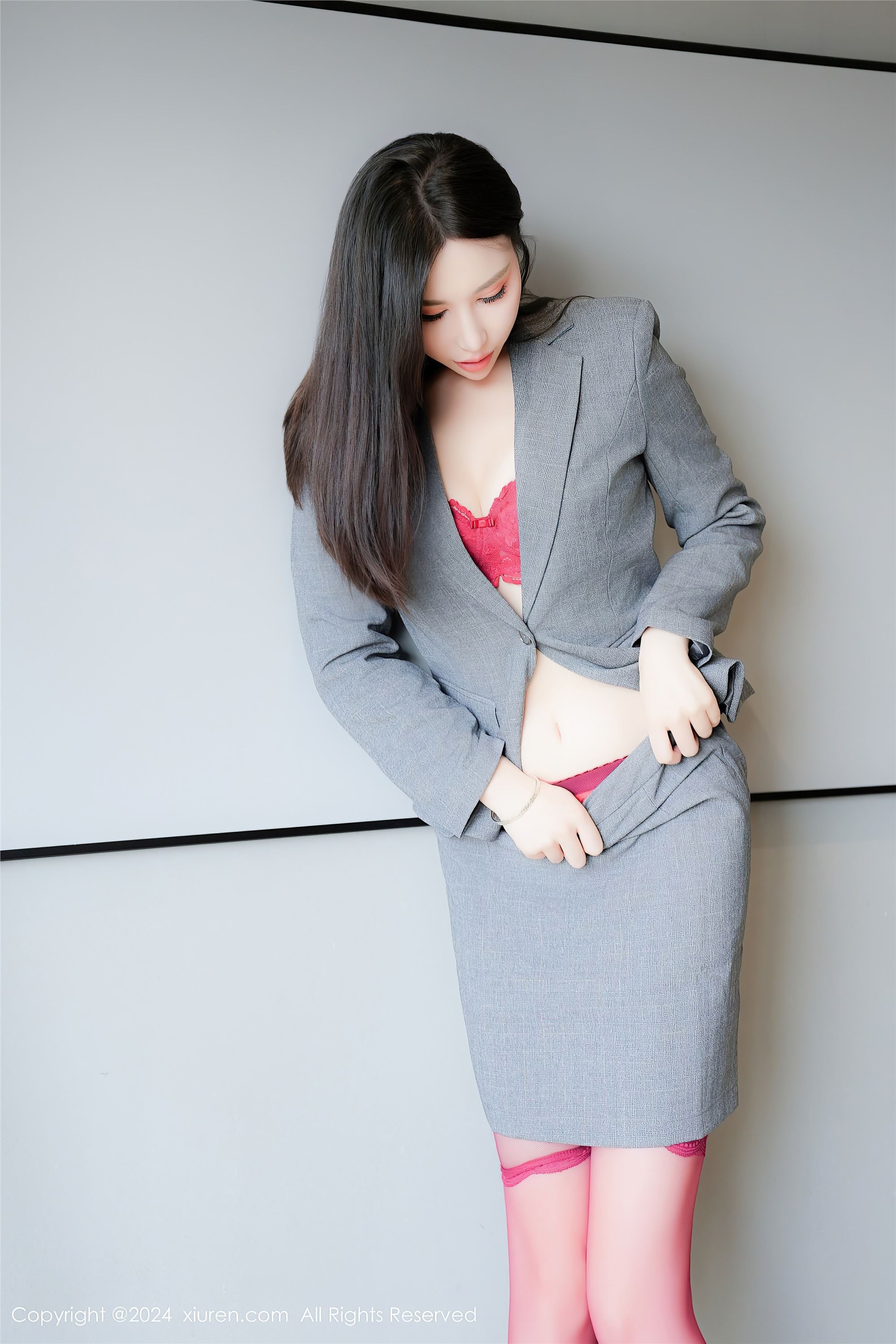 图片[9]-Xiuren秀人网期2024.08.05期N第8967期曼柔-套图网