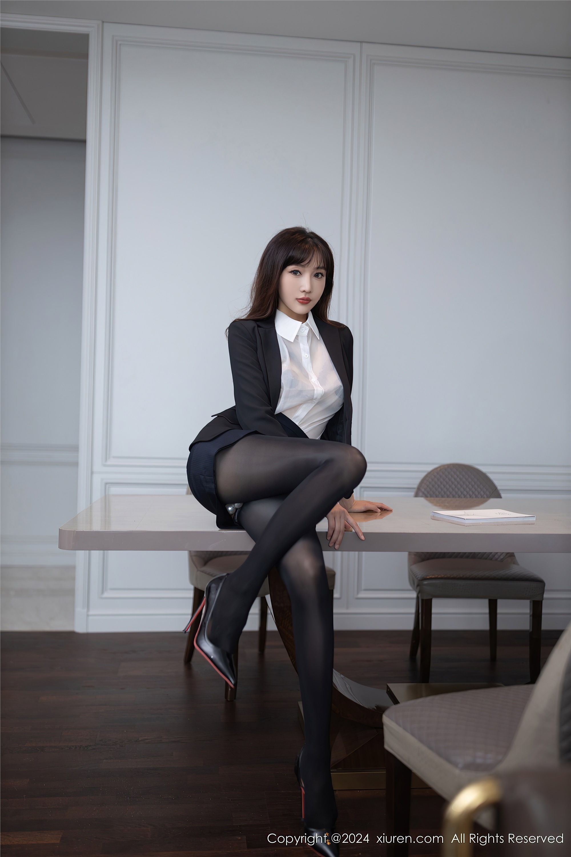 图片[4]-Xiuren秀人网期2024.08.08期N第8988期陆萱萱-秀人网