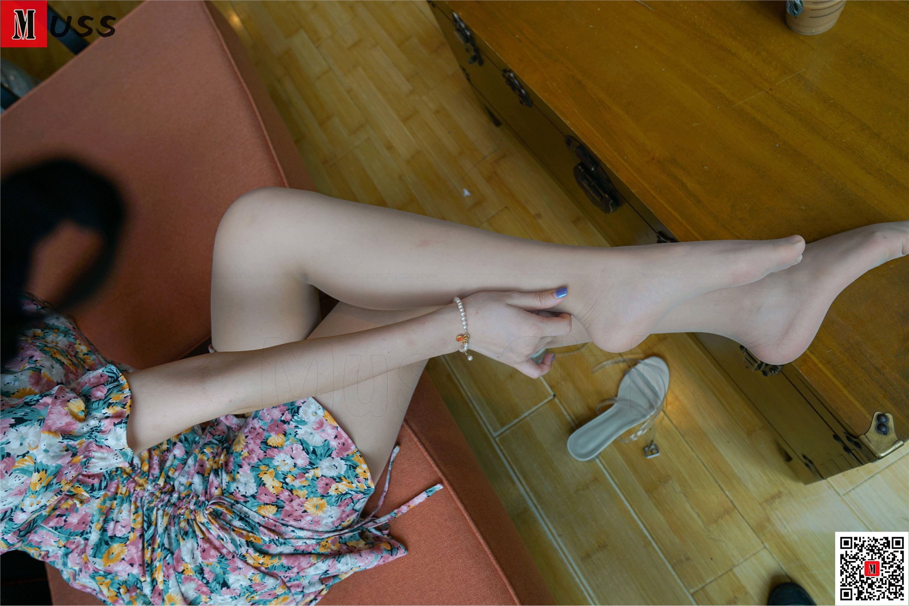 MussGirl慕丝女郎期期N第180期碎花短裙肉丝-秀人网