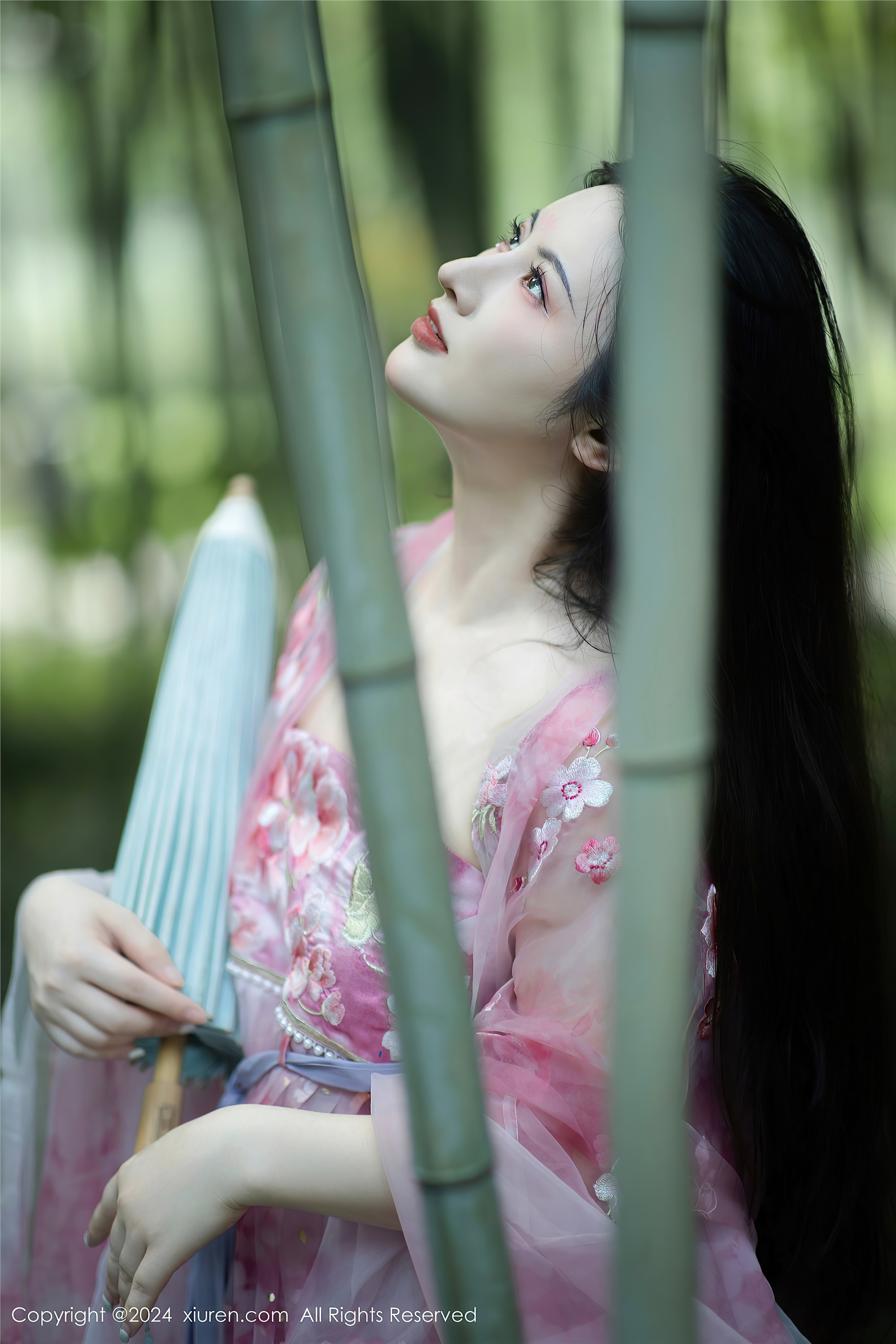 Xiuren秀人网期2024.09.02期N第9100期诗诗kiki-套图网