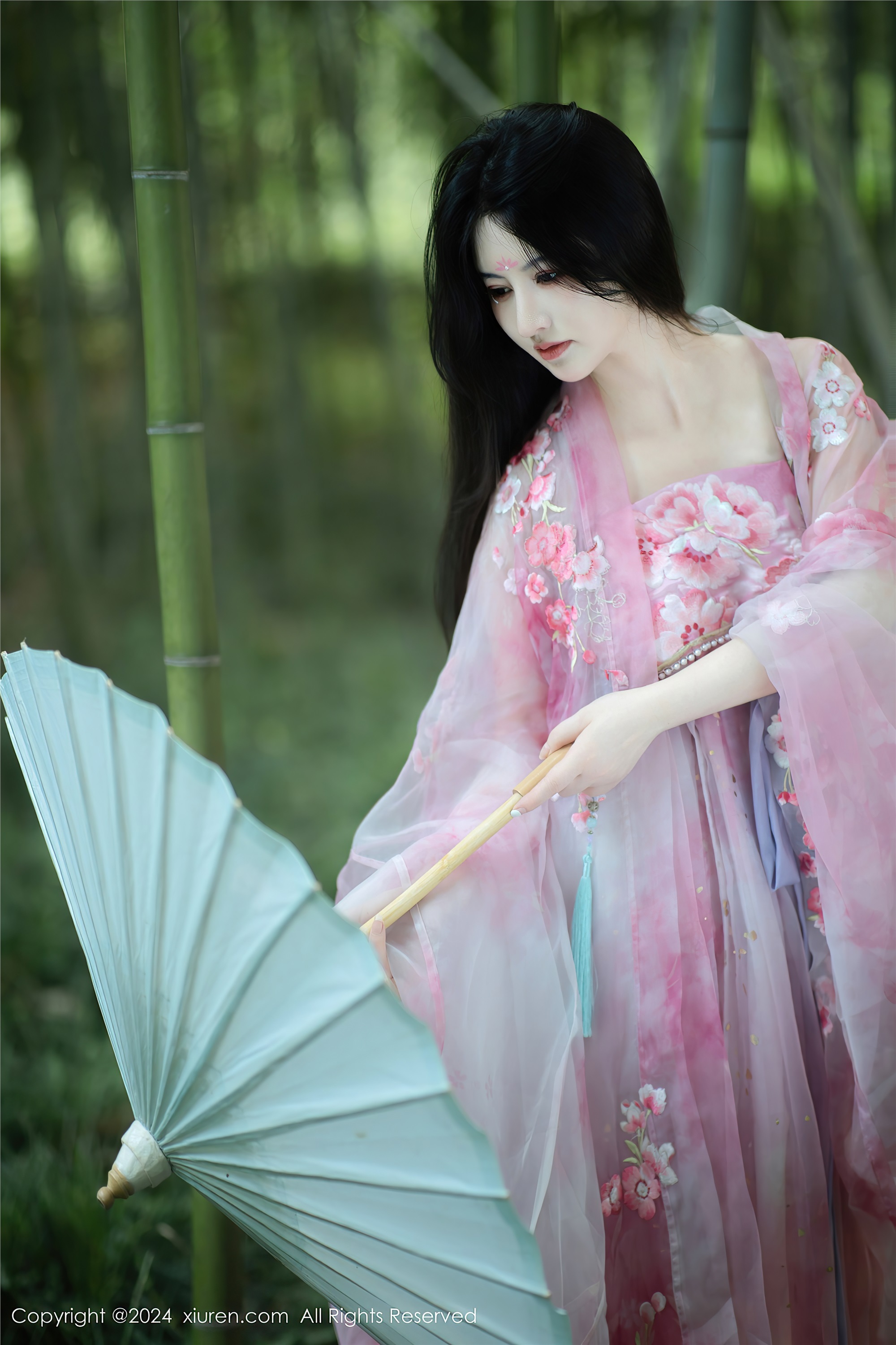 图片[5]-Xiuren秀人网期2024.09.02期N第9100期诗诗kiki-套图网