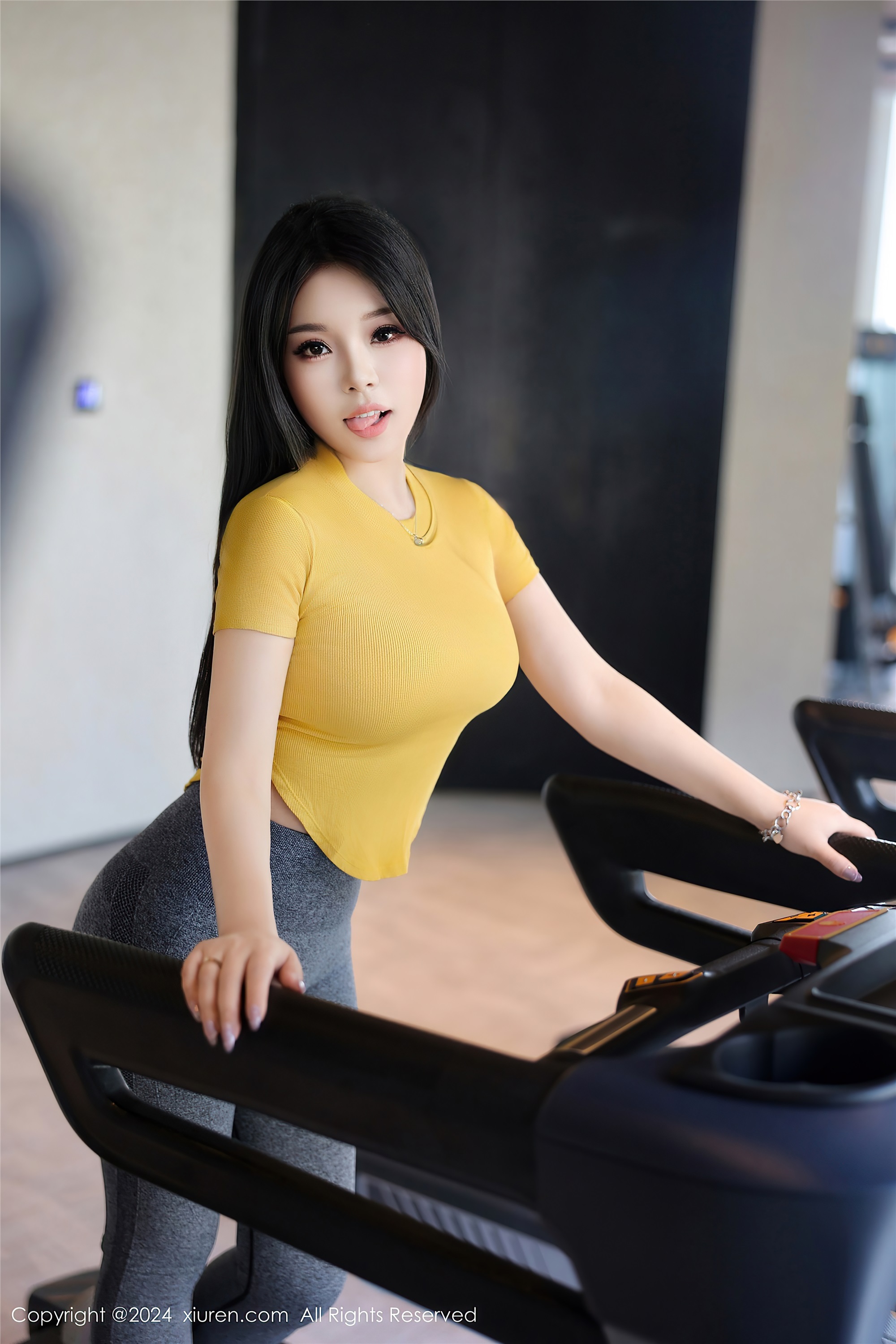 图片[2]-Xiuren秀人网期2024.09.05期N第9117期麦田-秀人网