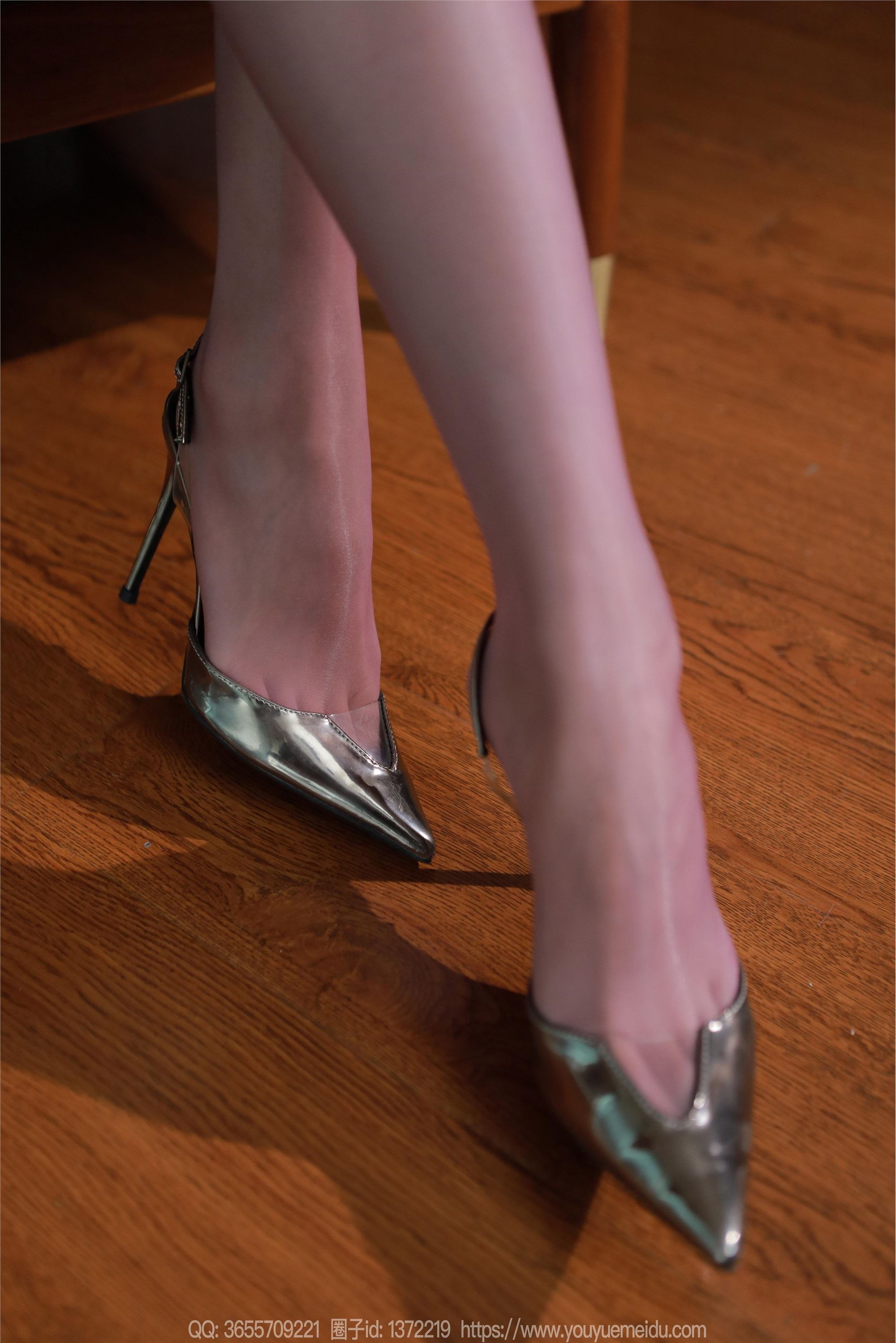 图片[5]-IESS异思趣向期期2024.07.18期丝享家期1797期小九《闪亮的红》-秀人网