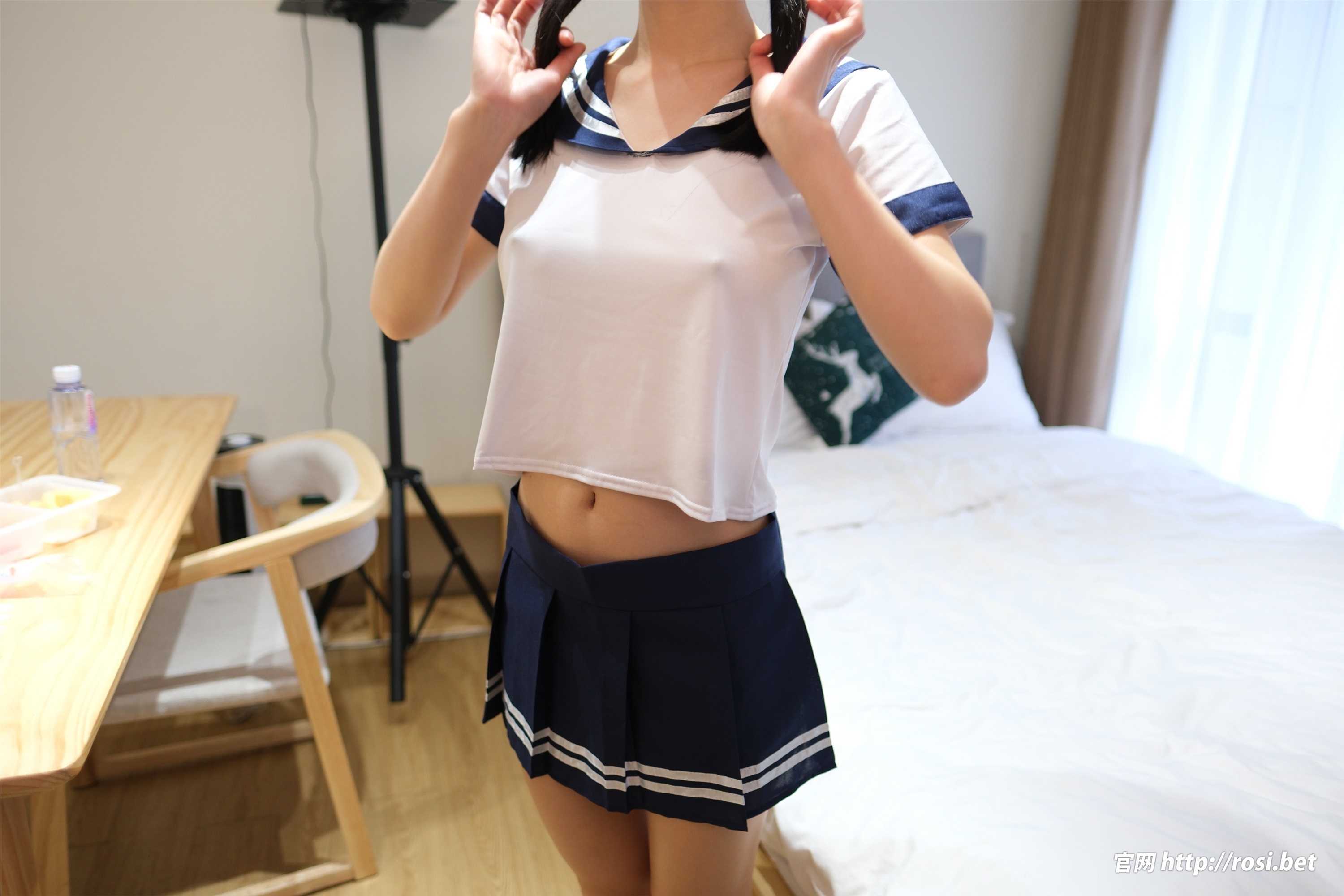 图片[2]-ROSI写真期2024.10.20期N第4703-秀人网