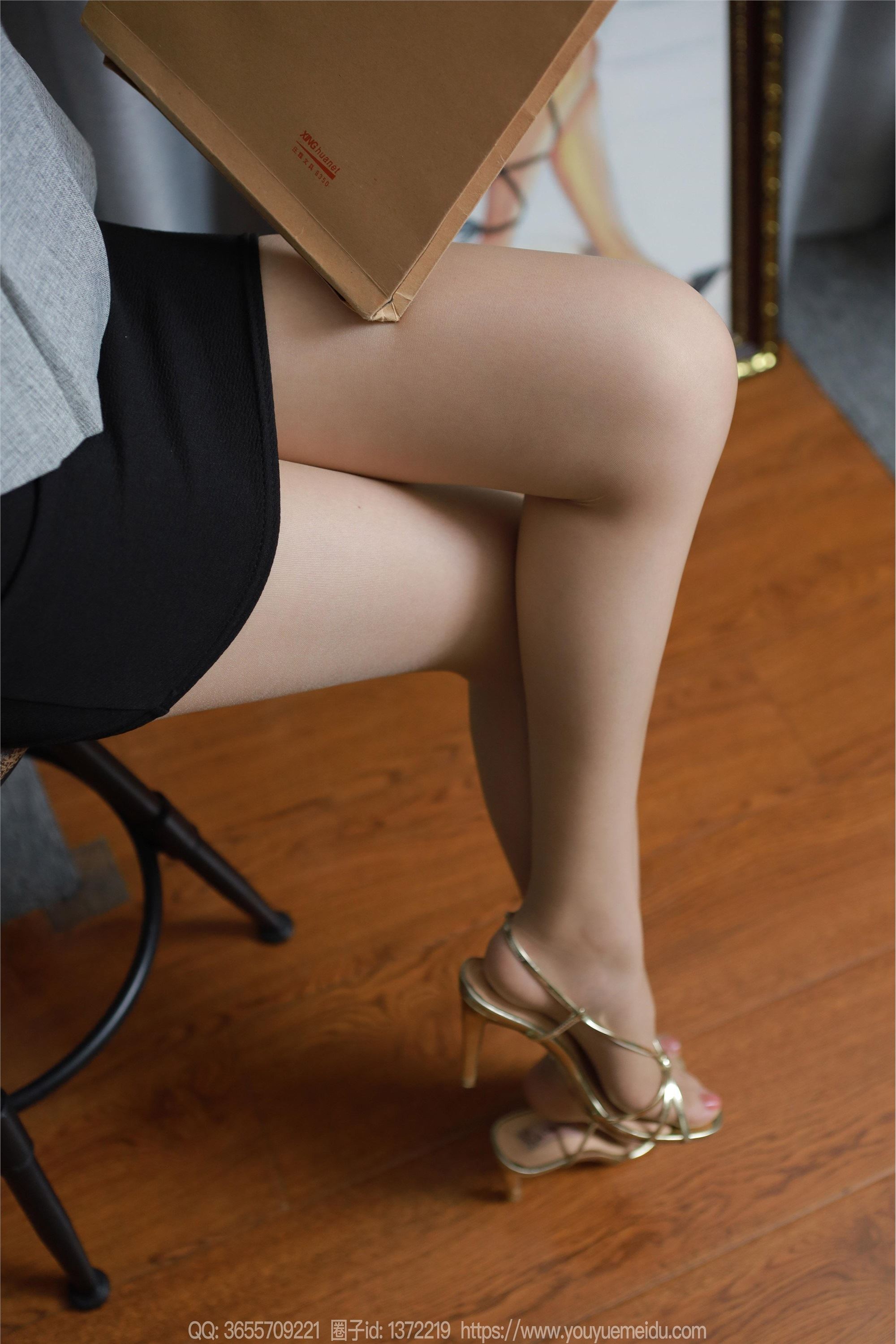 图片[7]-IESS异思趣向期期2024.08.12期丝享家期1817期团团《长腿档案员》（上）-秀人网