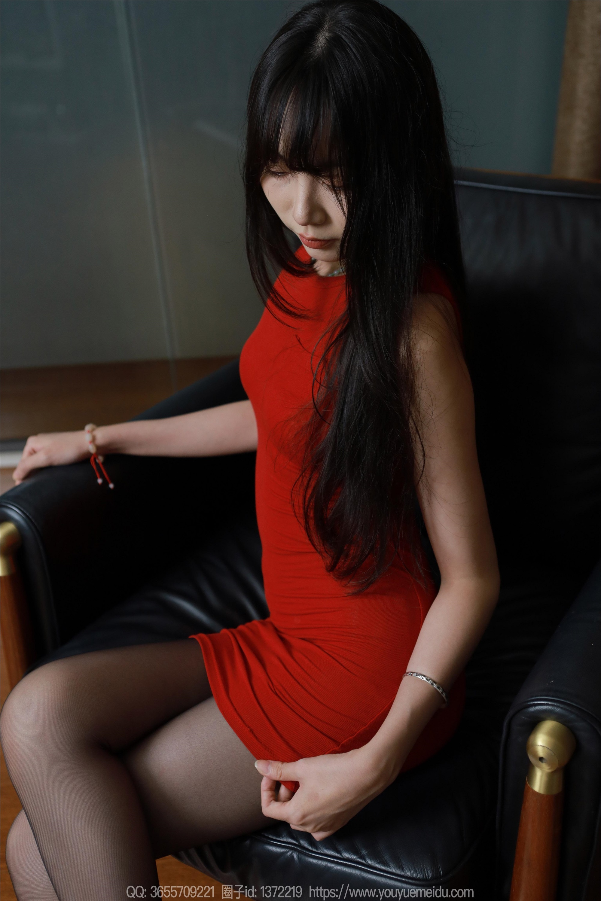 图片[7]-IESS异思趣向期期2024.08.18期丝享家期1822期团团《红色高跟鞋（上）》-秀人网