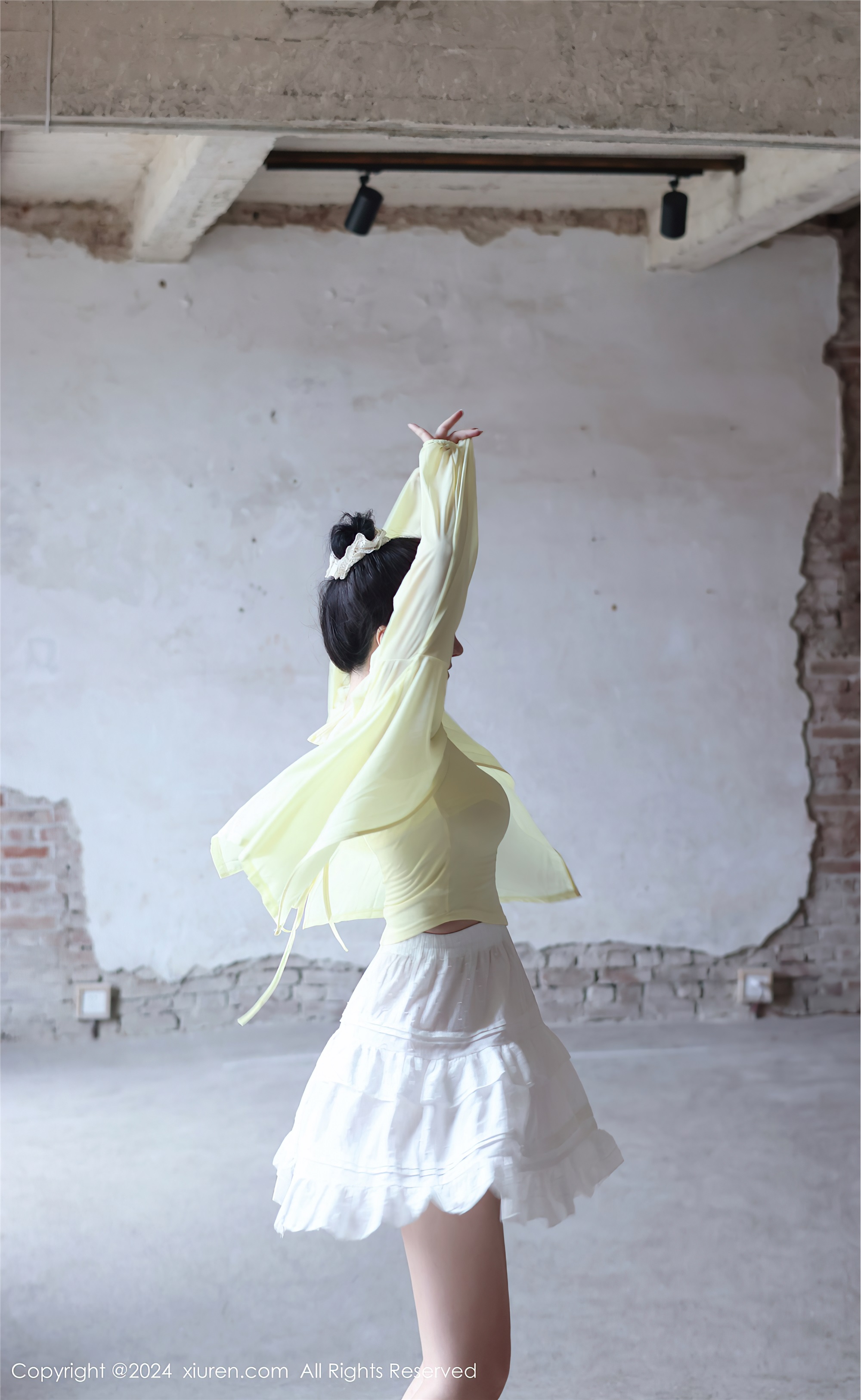 图片[2]-Xiuren秀人网期2024.08.16期N第9024期小薯条nienie-套图网