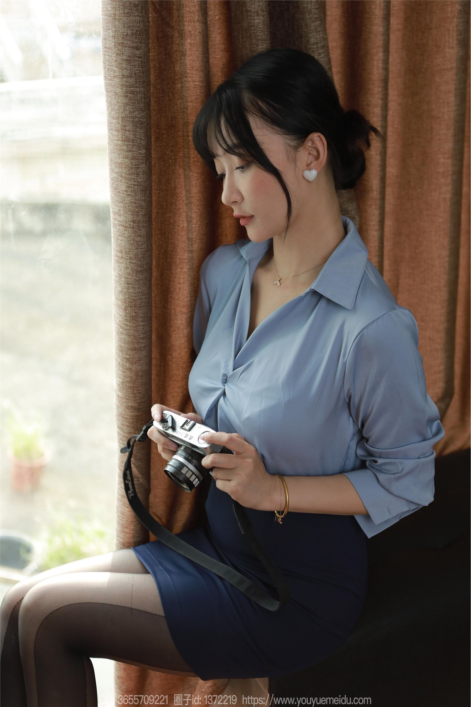 图片[3]-IESS异思趣向期期2024.08.20期丝享家期1825期秋秋《美女记者》-秀人网