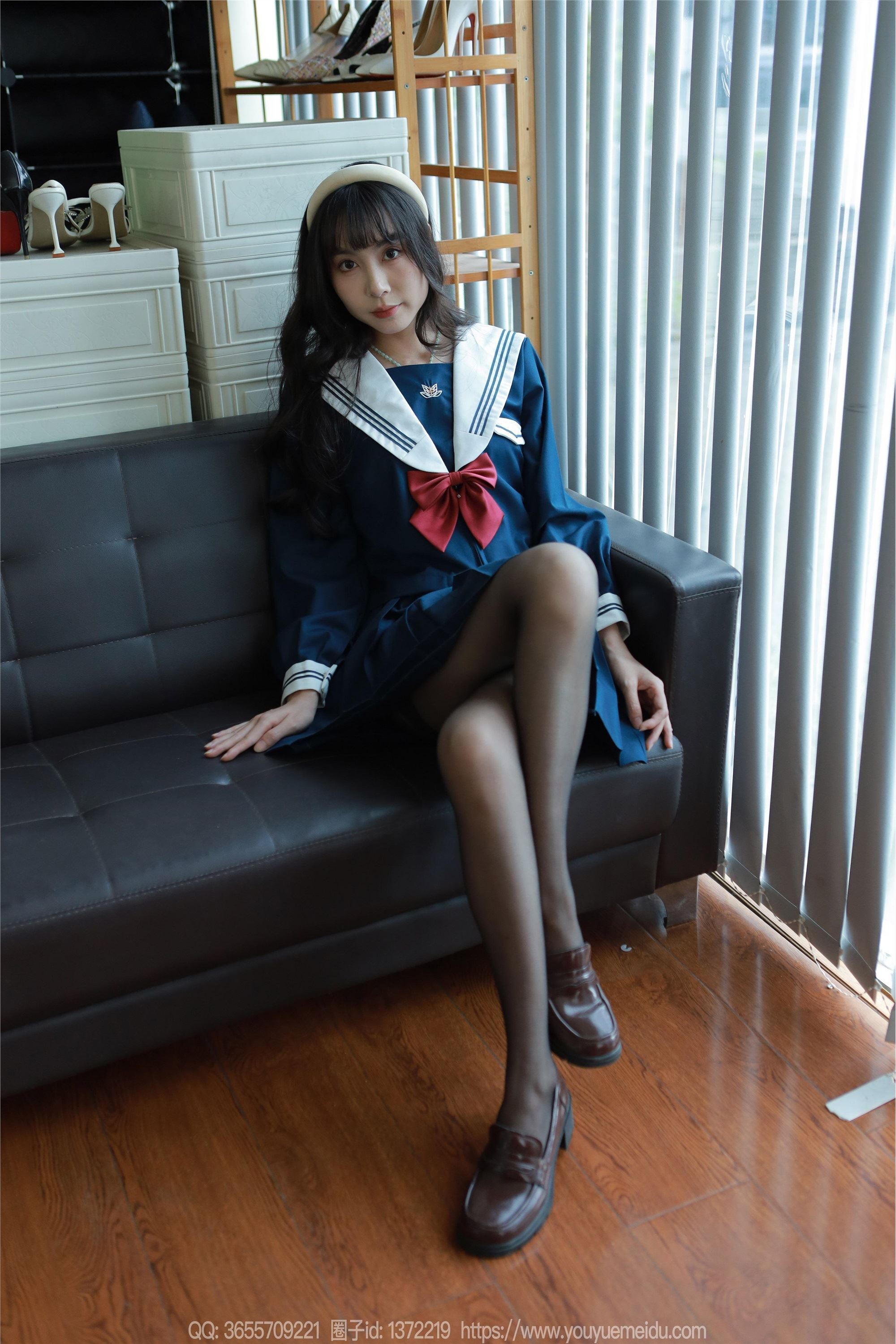 IESS异思趣向期期2024.08.27期丝享家期1830期团团《黑丝JK》-秀人网