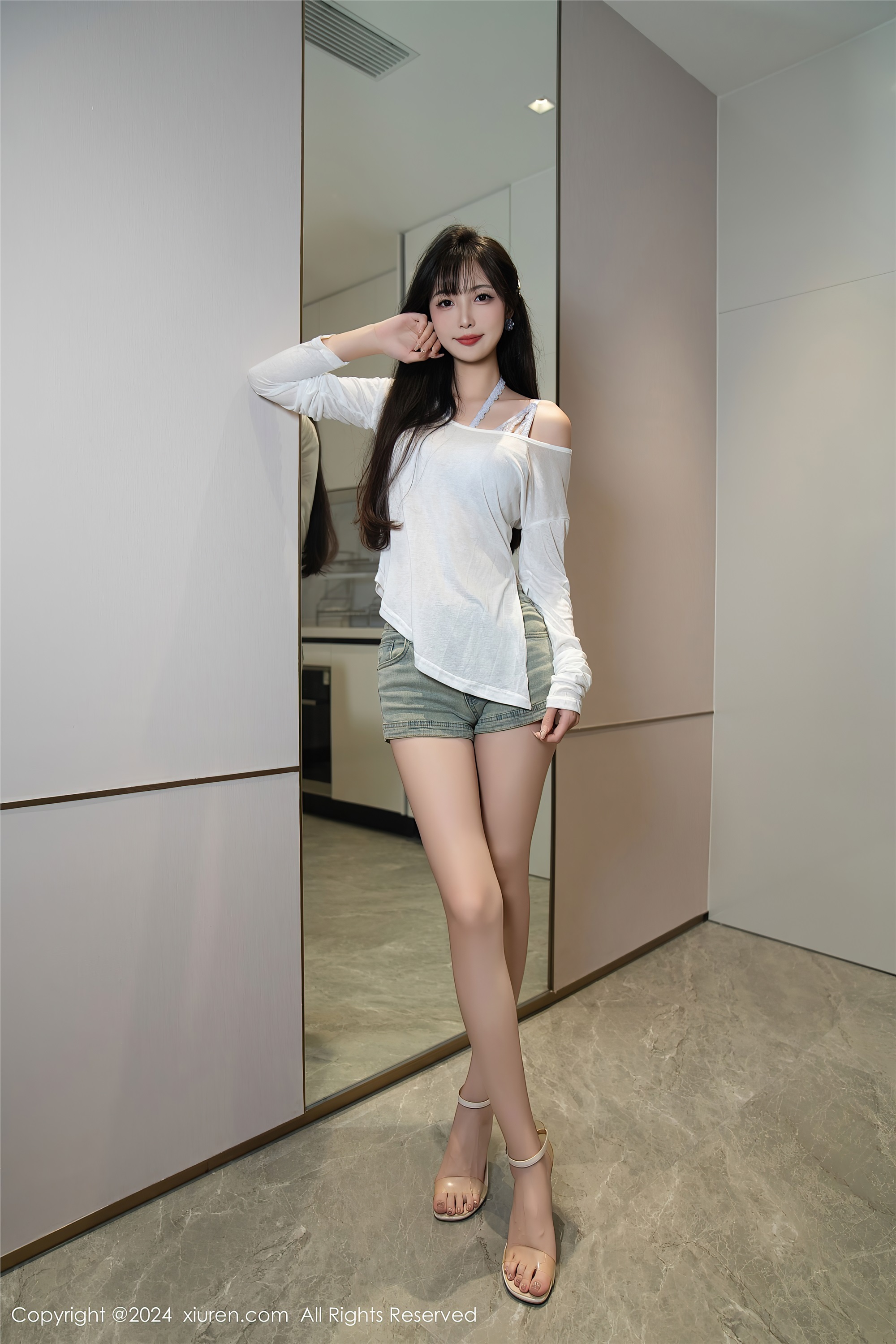 Xiuren秀人网期2024.09.26期N第9215期林星阑-套图网