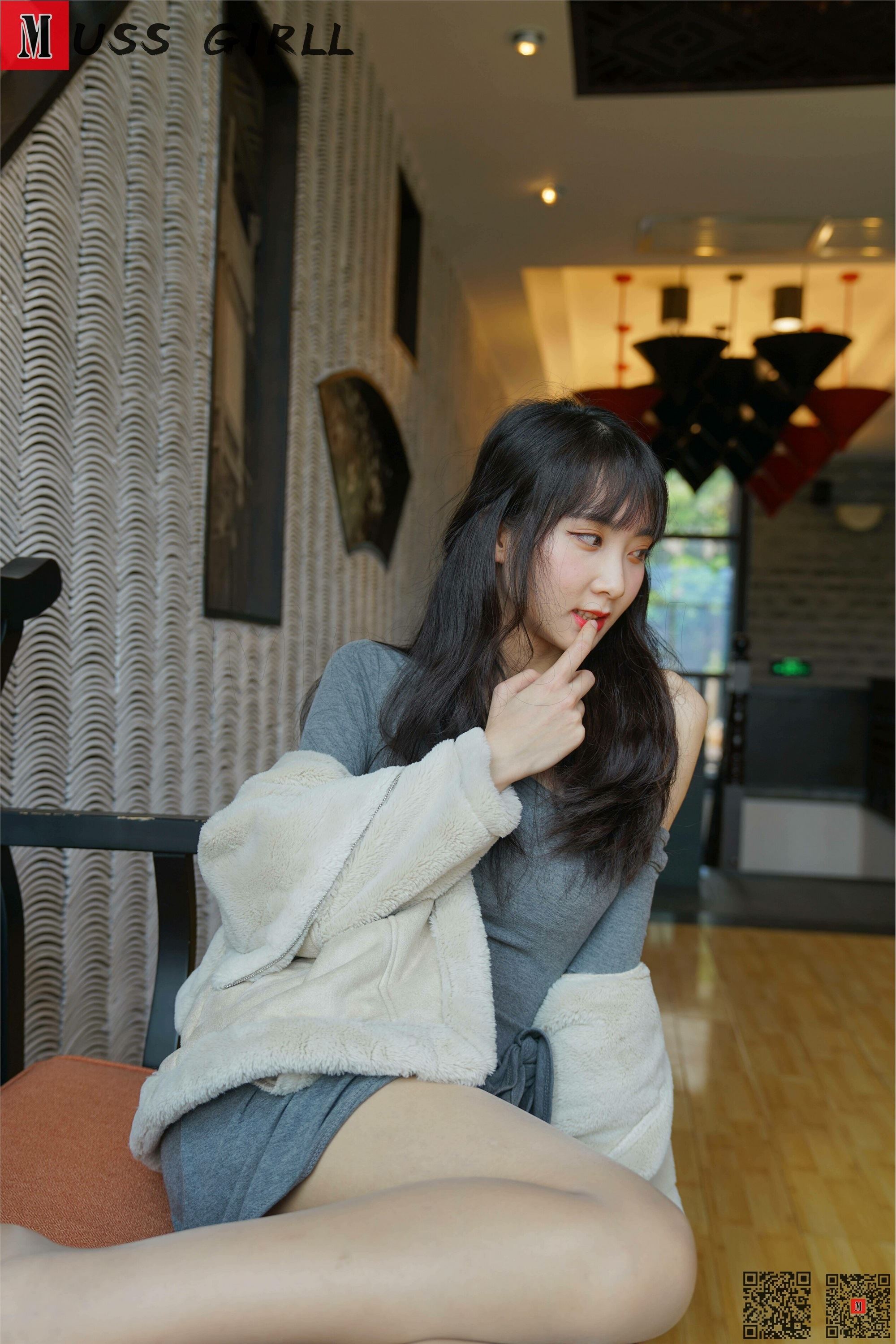 图片[8]-MussGirl慕丝女郎期期N第162期沙发肉丝包臀裙-秀人网