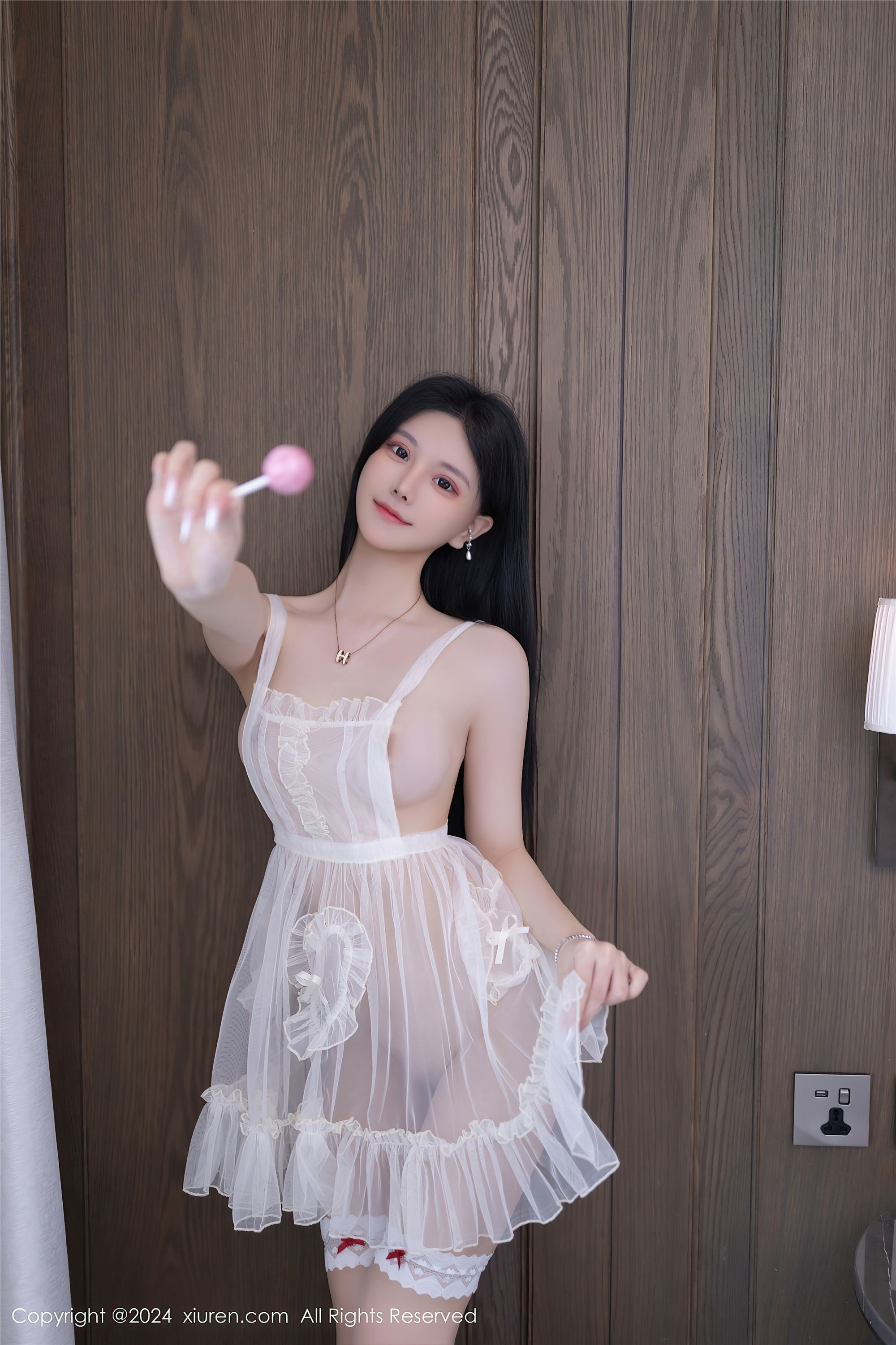 图片[3]-Xiuren秀人网期2024.08.23期N第9062期幼幼-套图网