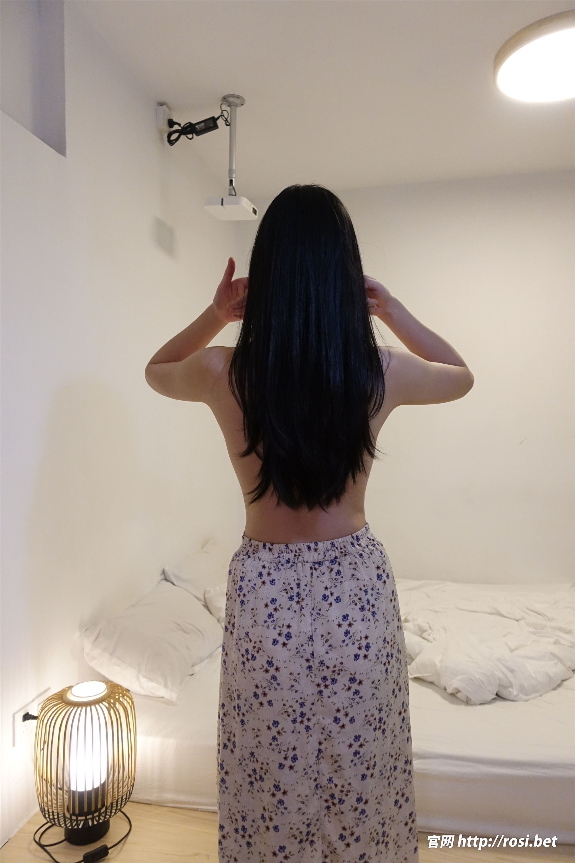 图片[2]-ROSI写真期2024.11.09期N第4723-秀人网