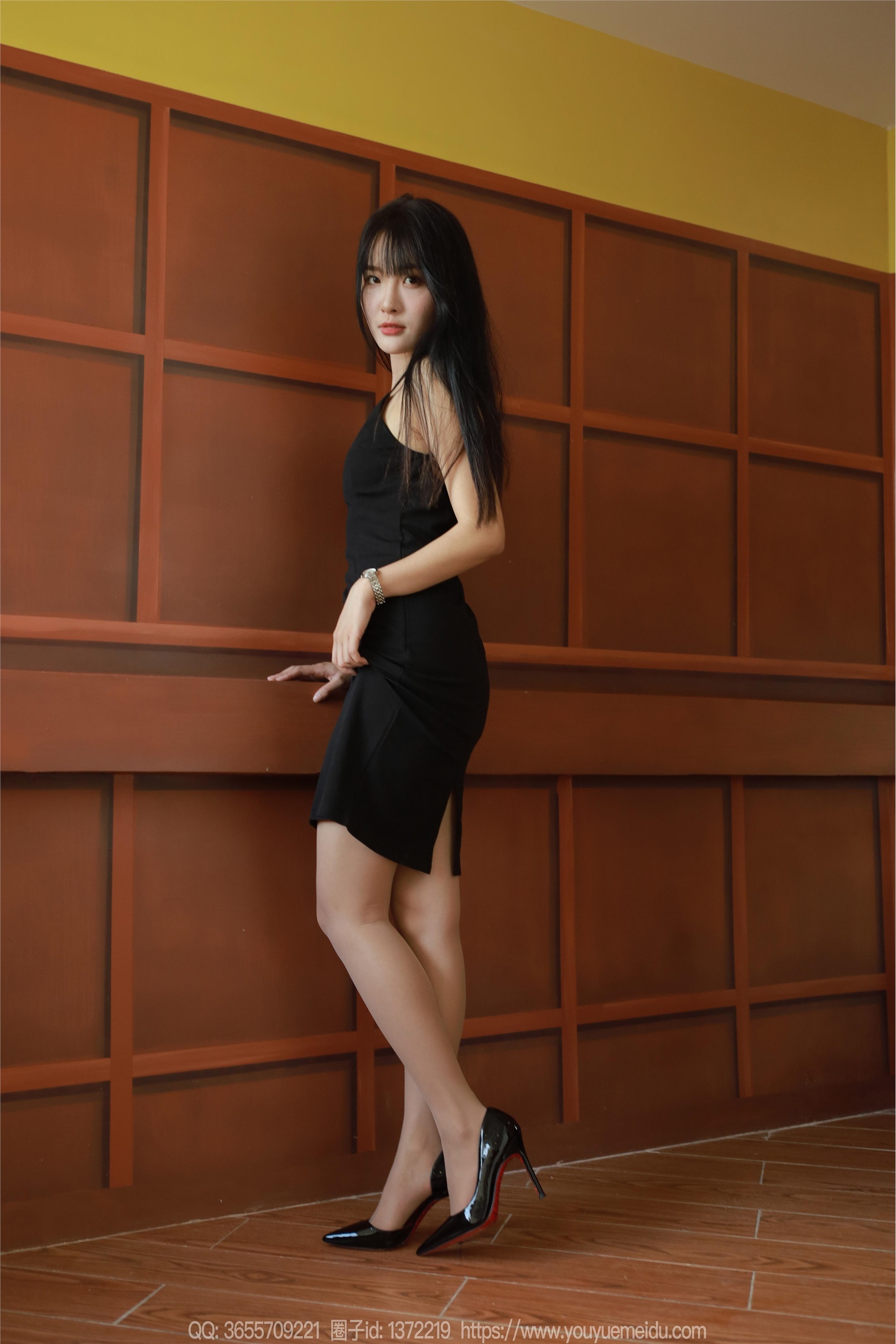 图片[5]-IESS异思趣向期期2024.09.22期丝享家期1852期婉萍《黑色礼裙（上）》-秀人网