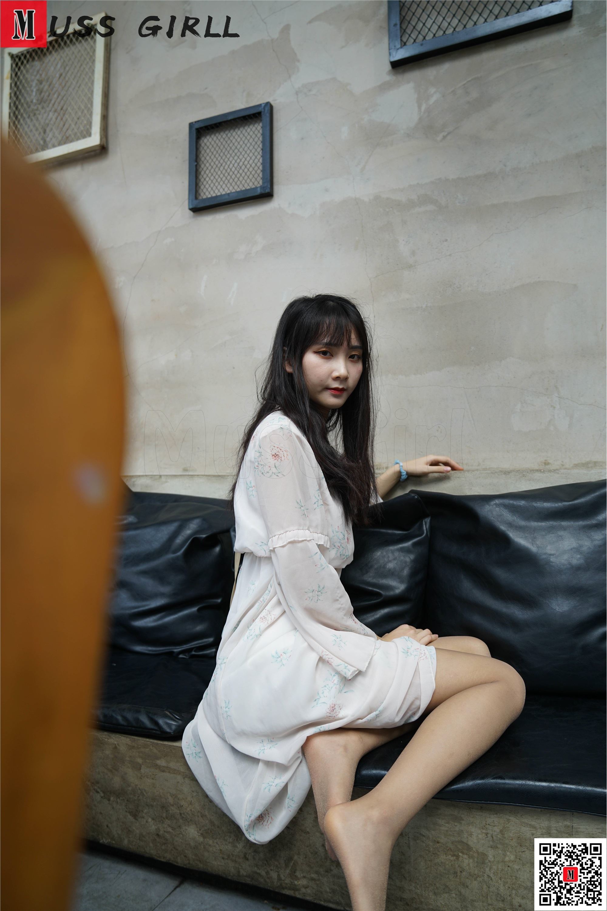 MussGirl慕丝女郎期期N第196期白色连衣裙肉丝-秀人网