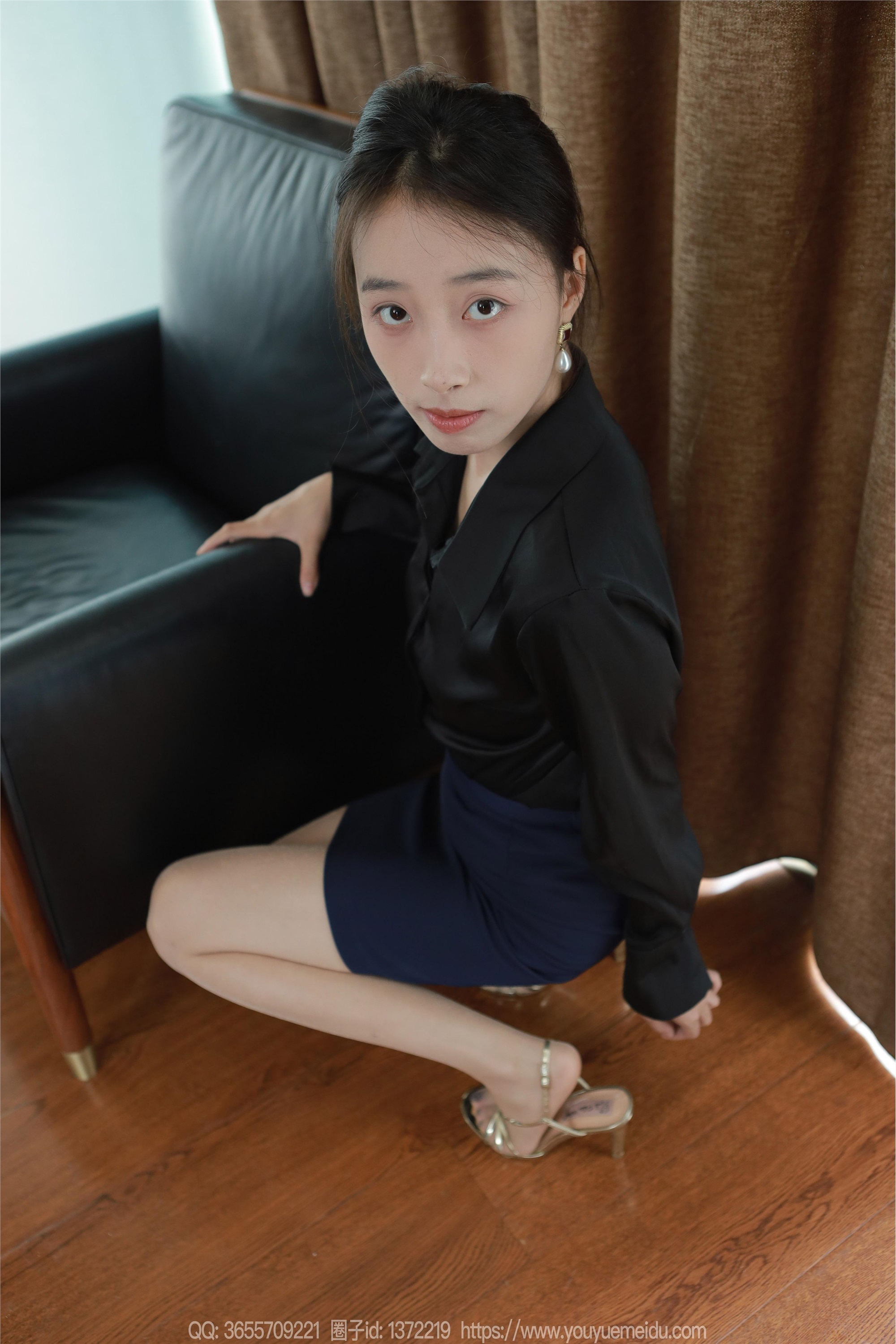 IESS异思趣向期期2024.09.26期丝享家期1856期小九《长腿同事》-秀人网